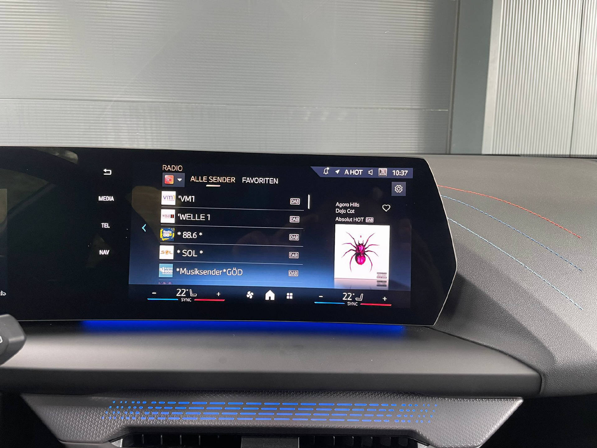 listing desktop thumbnail image 13