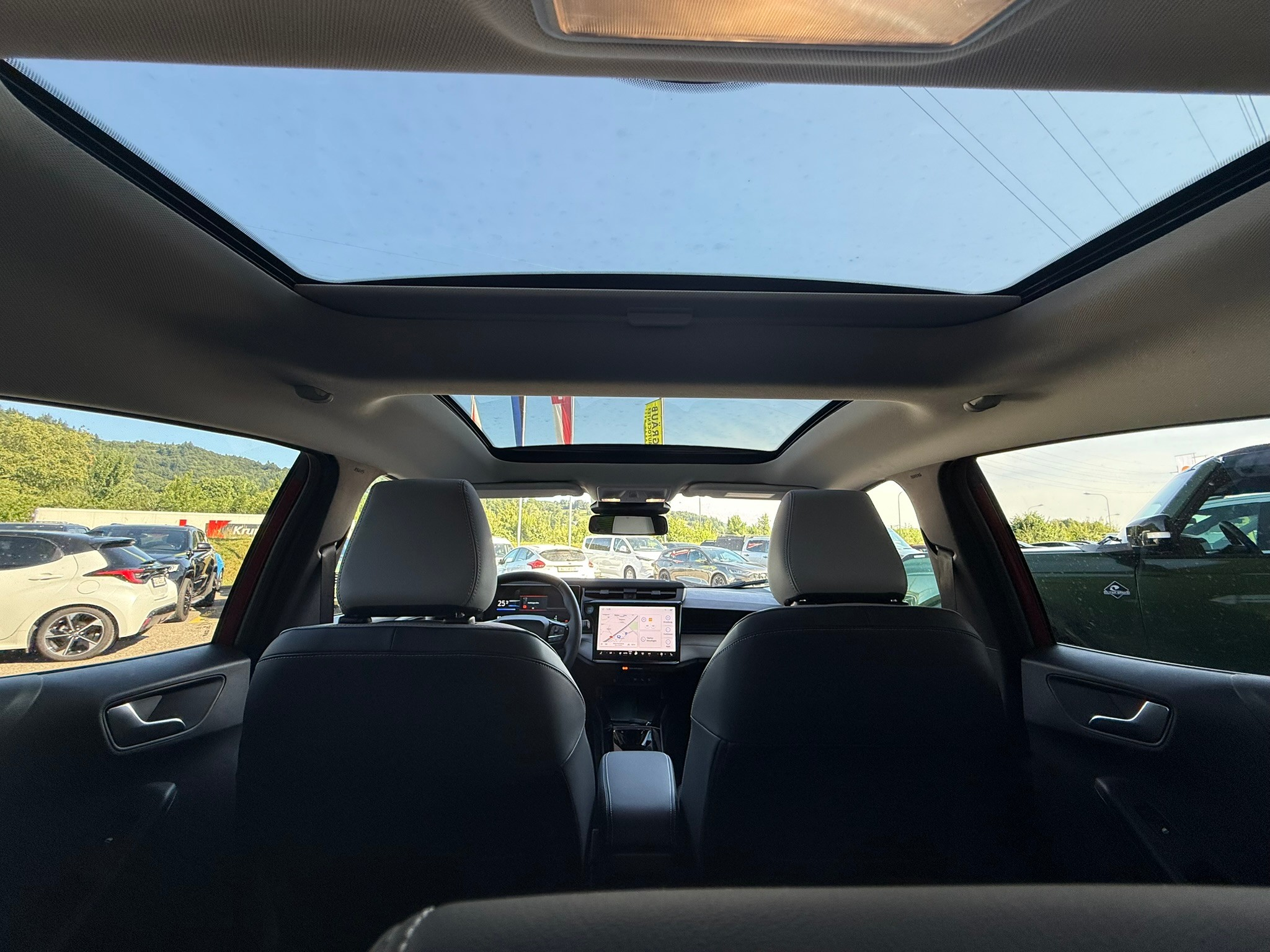 listing desktop thumbnail image 9