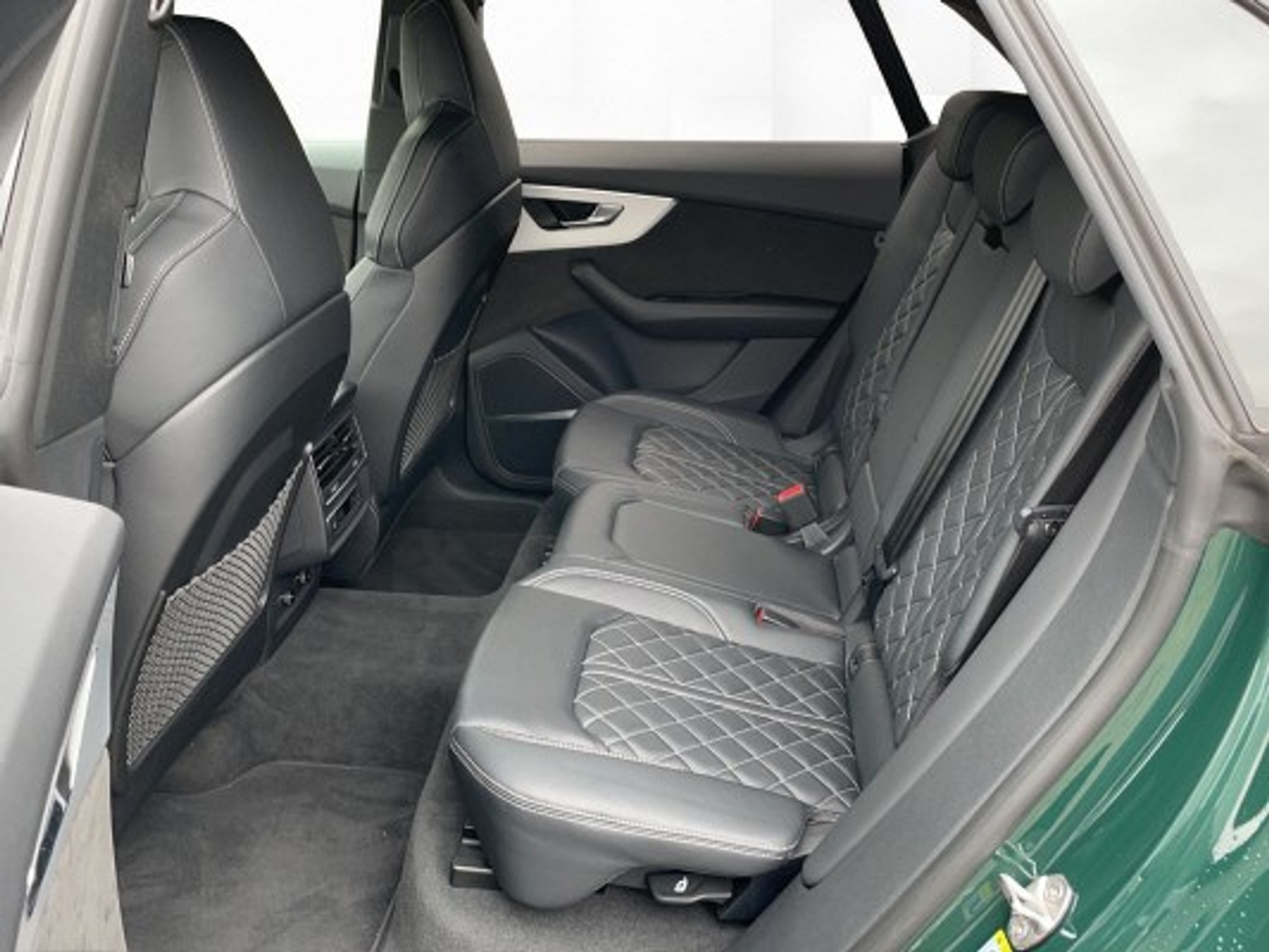 listing desktop thumbnail image 10