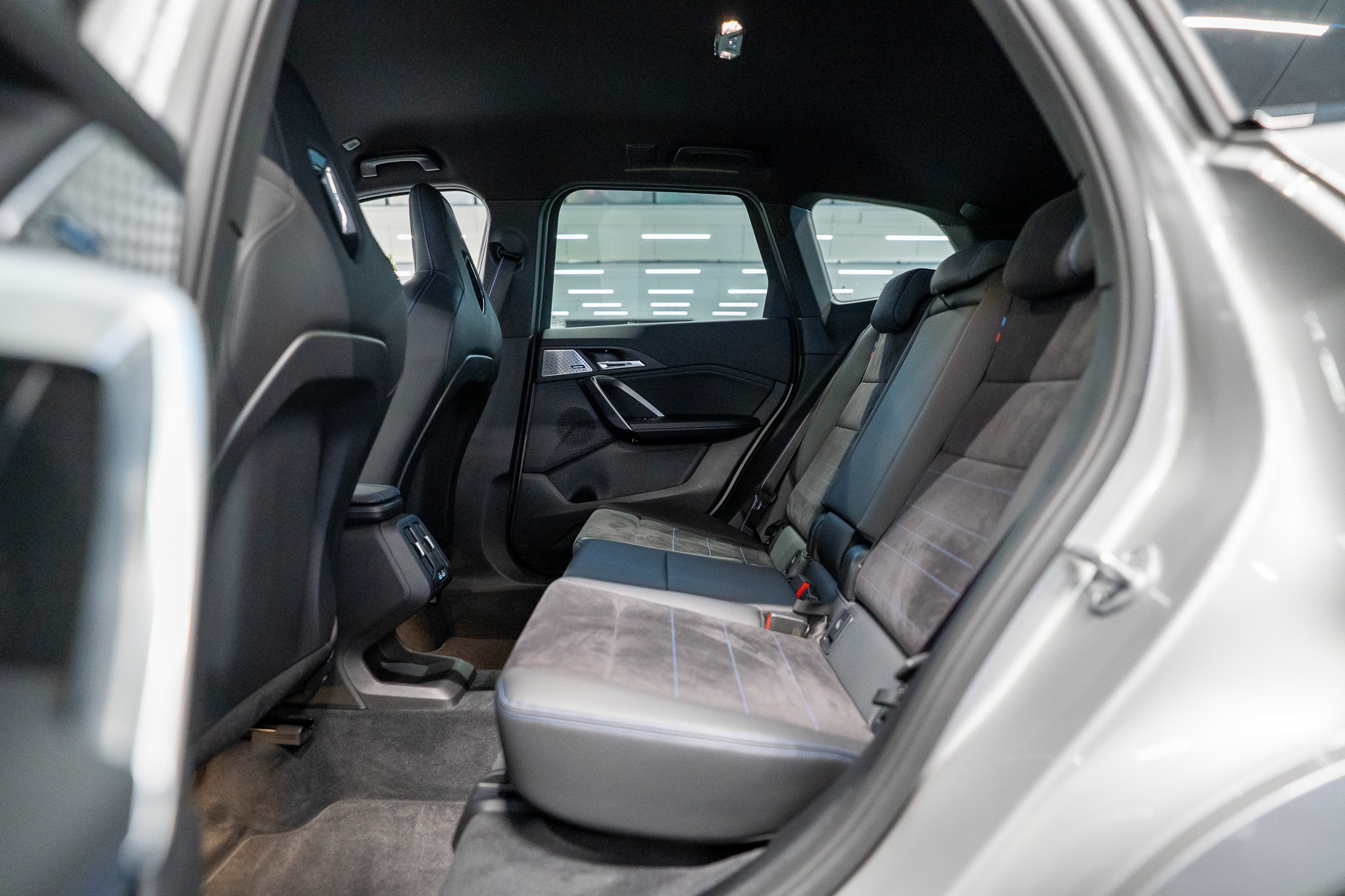 listing desktop thumbnail image 14