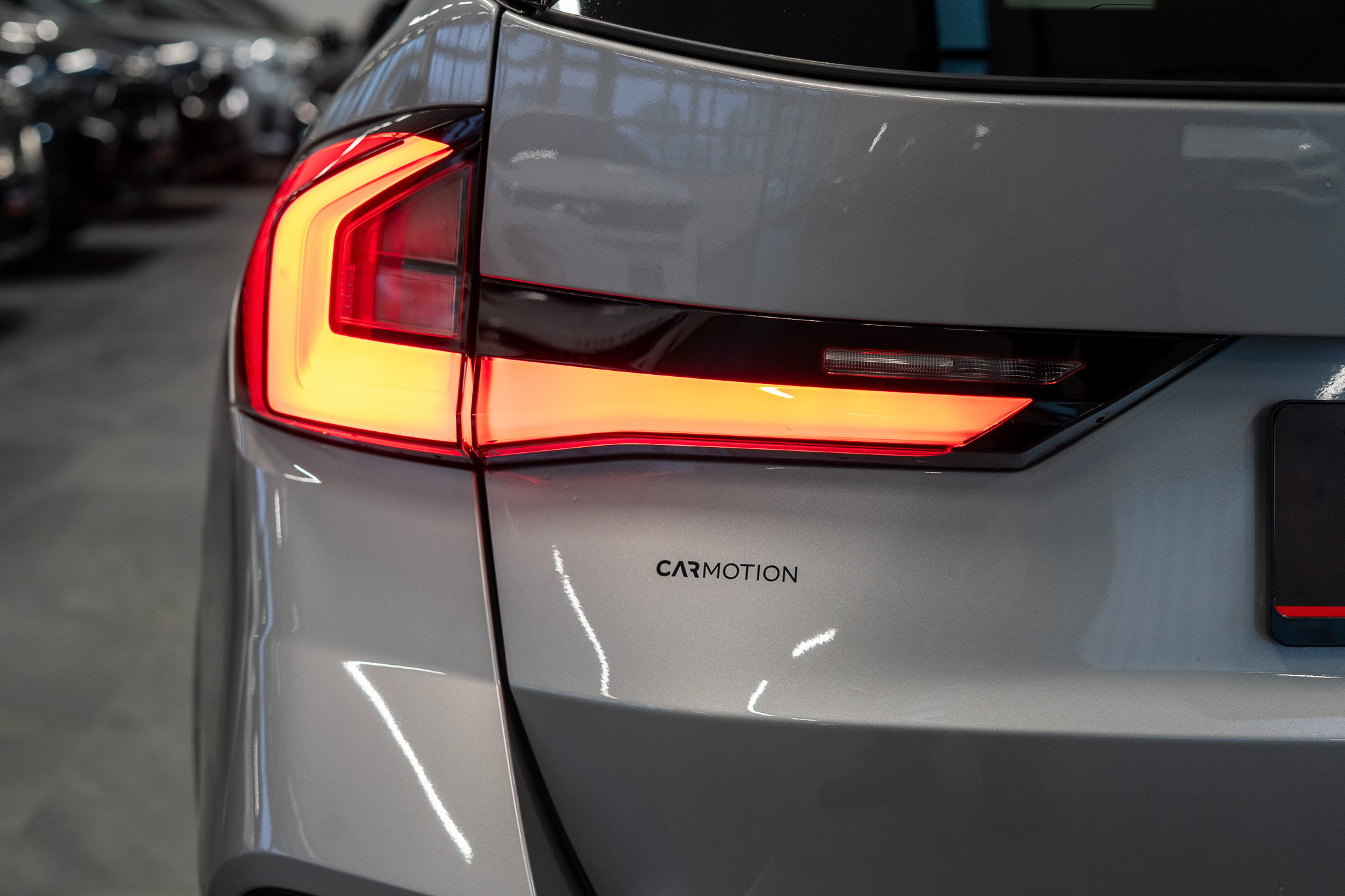 listing desktop thumbnail image 7