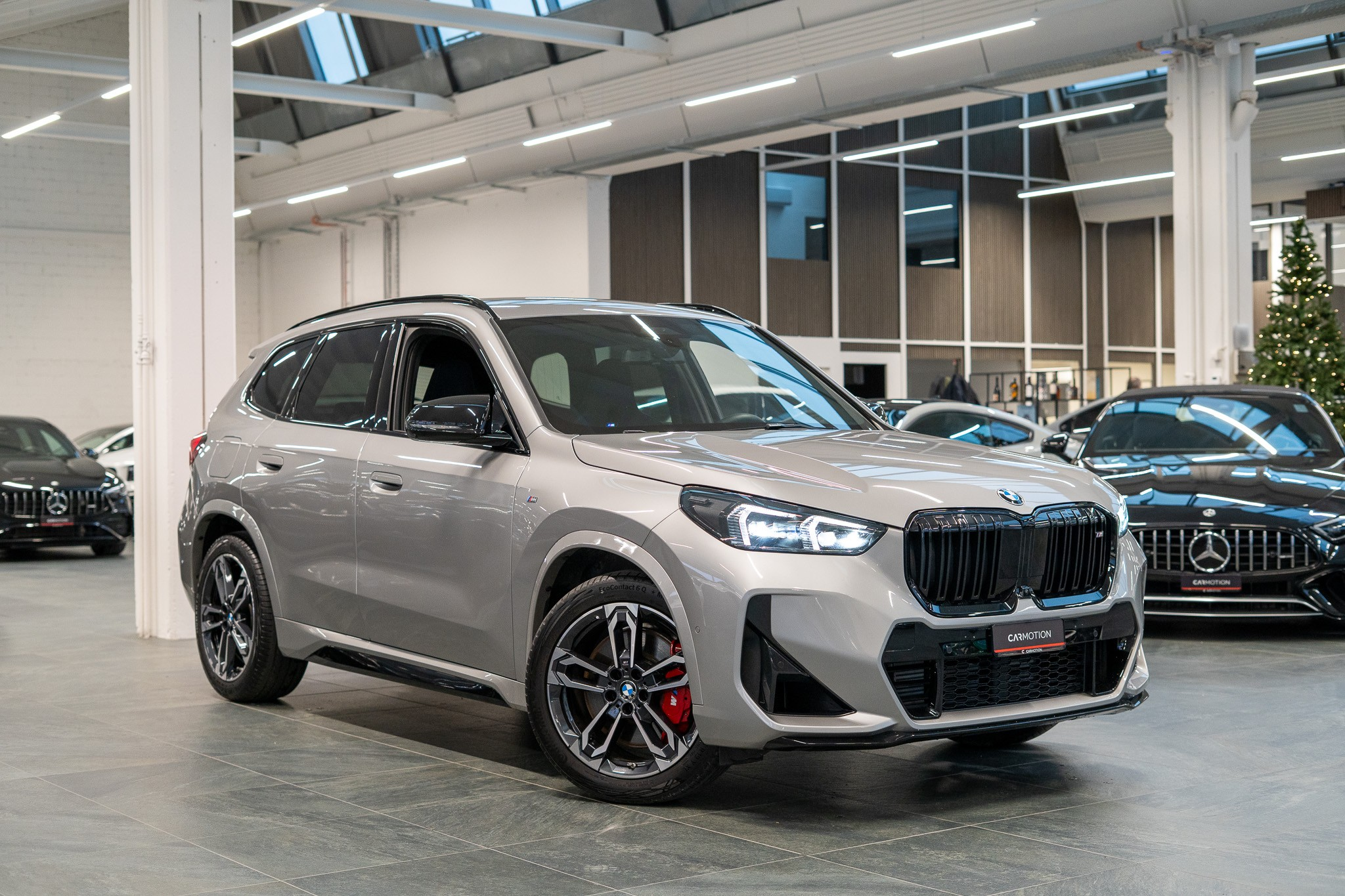 listing desktop thumbnail image 2