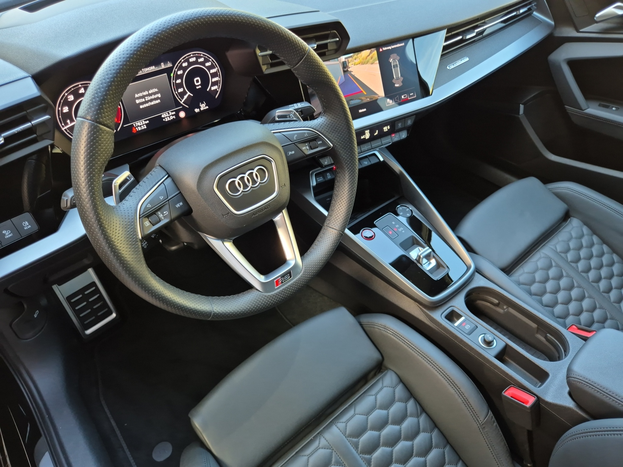 listing desktop thumbnail image 9