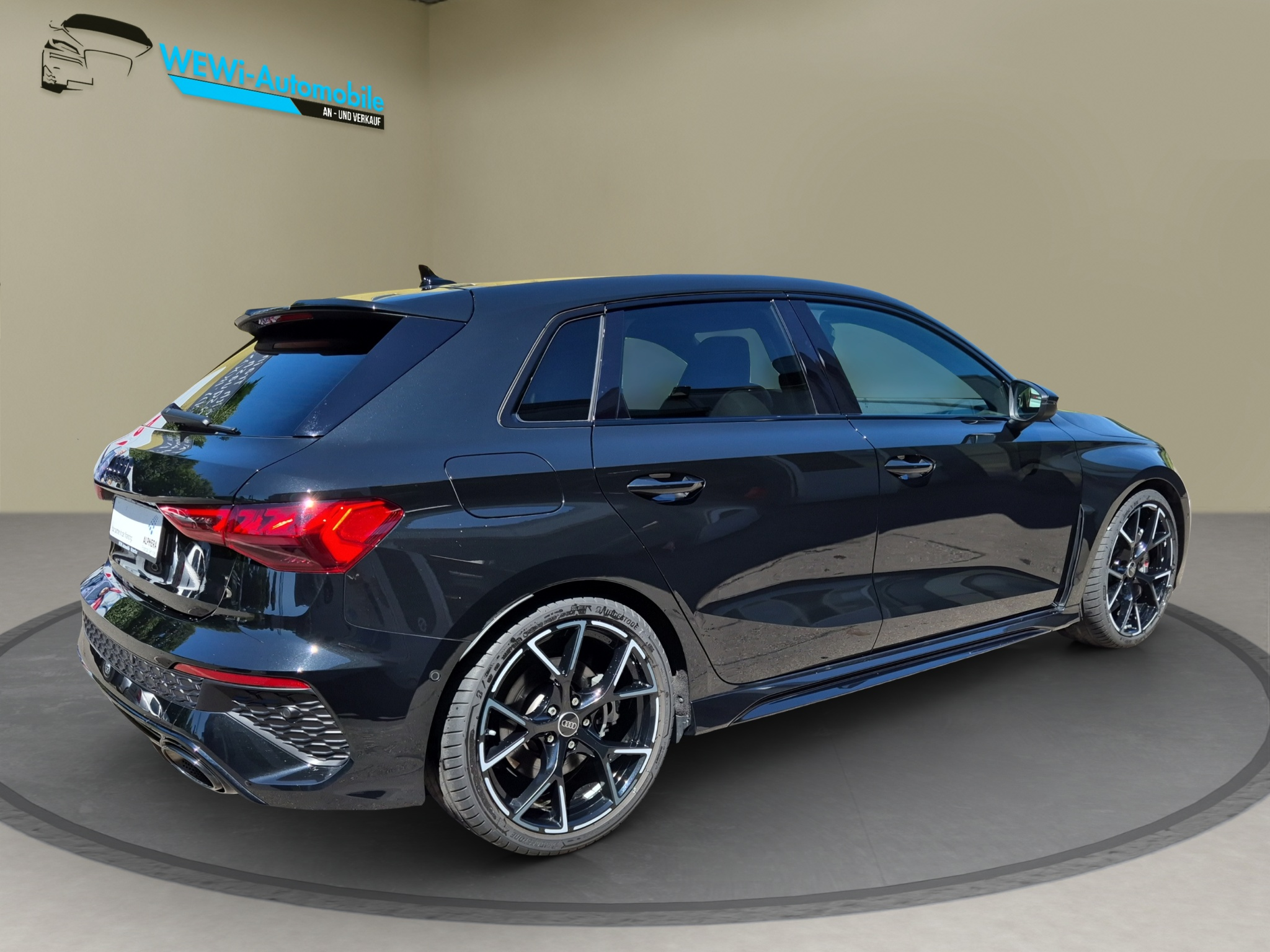 listing desktop thumbnail image 4