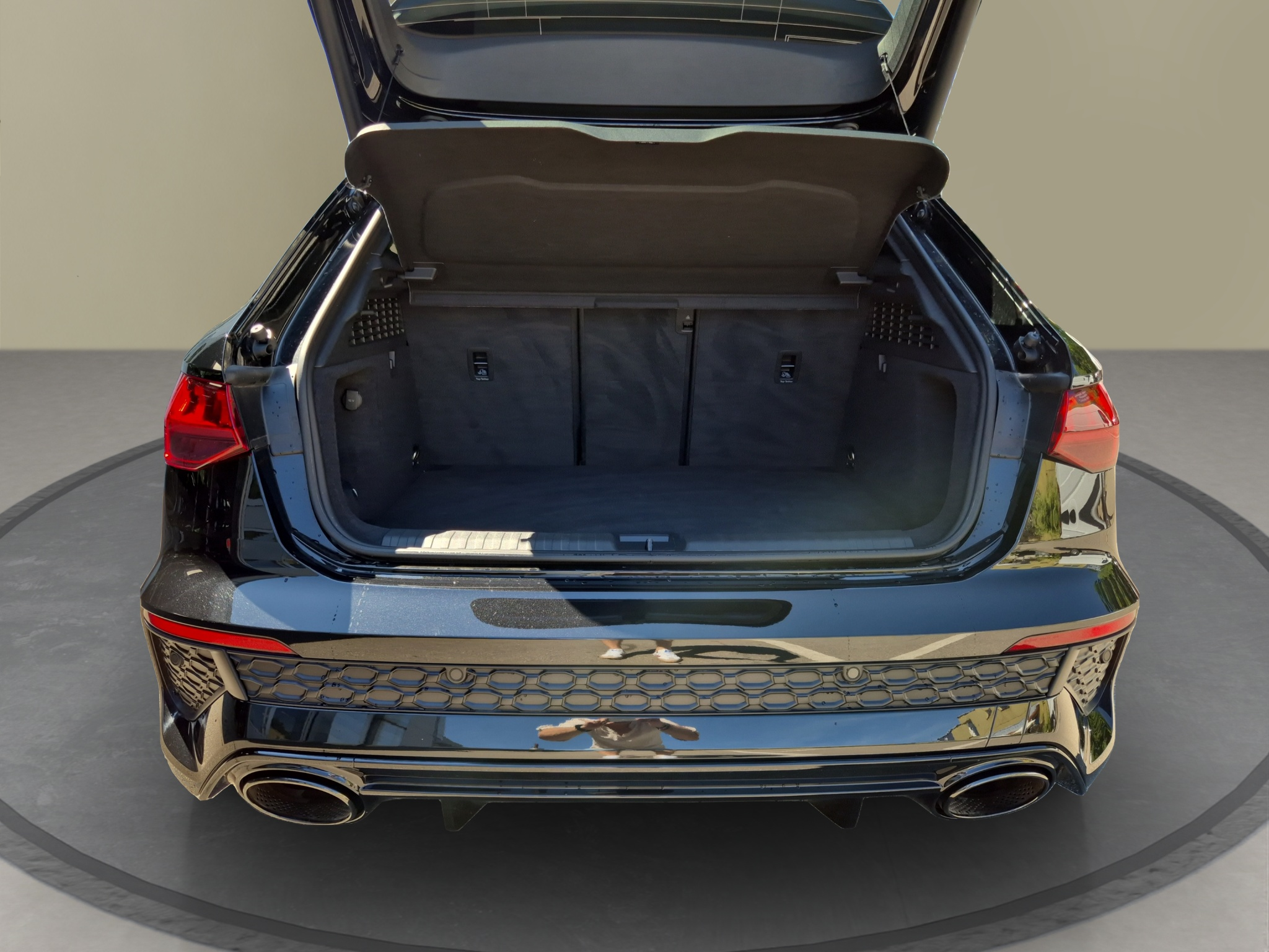 listing desktop thumbnail image 23