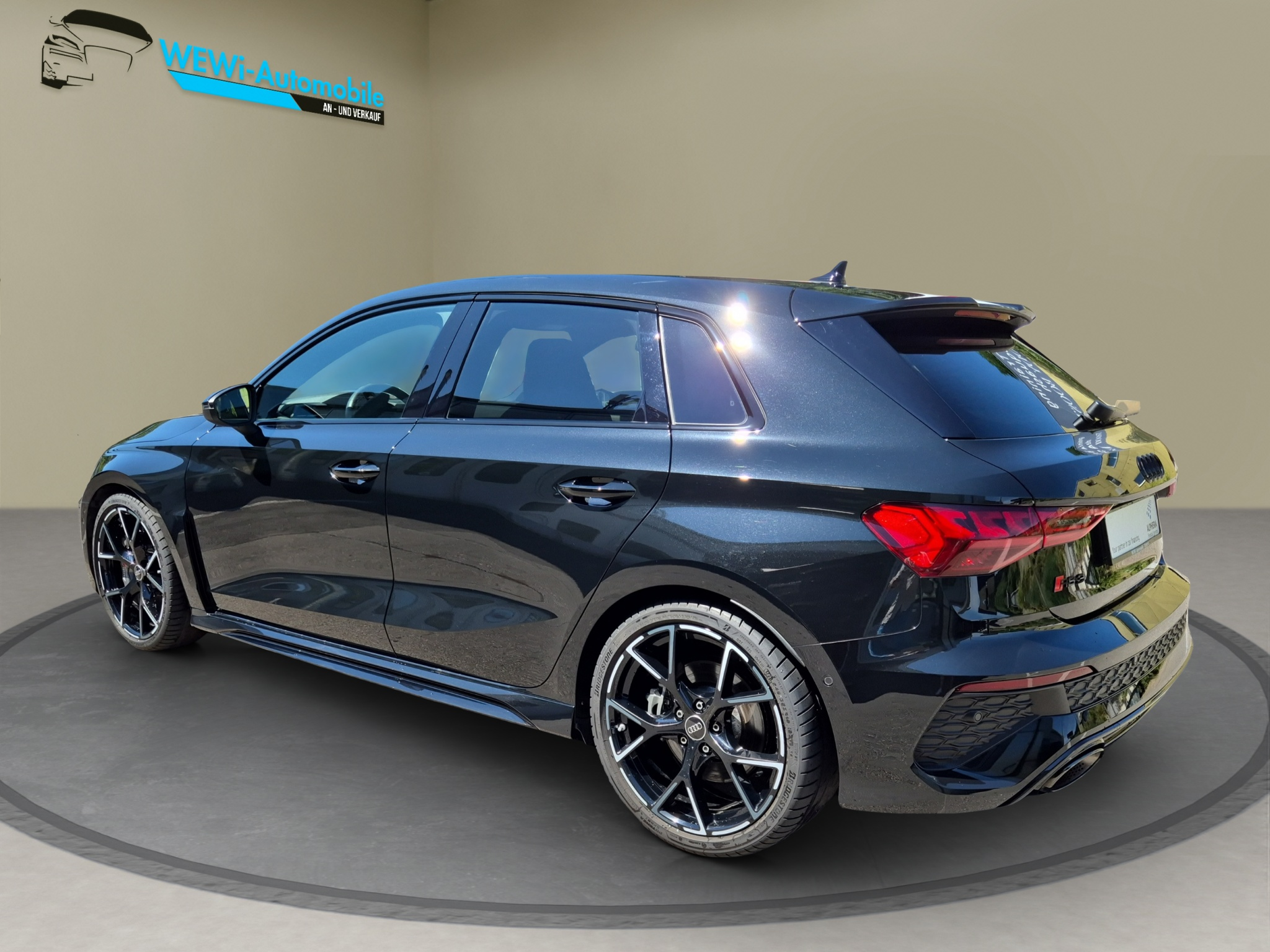 listing desktop thumbnail image 2