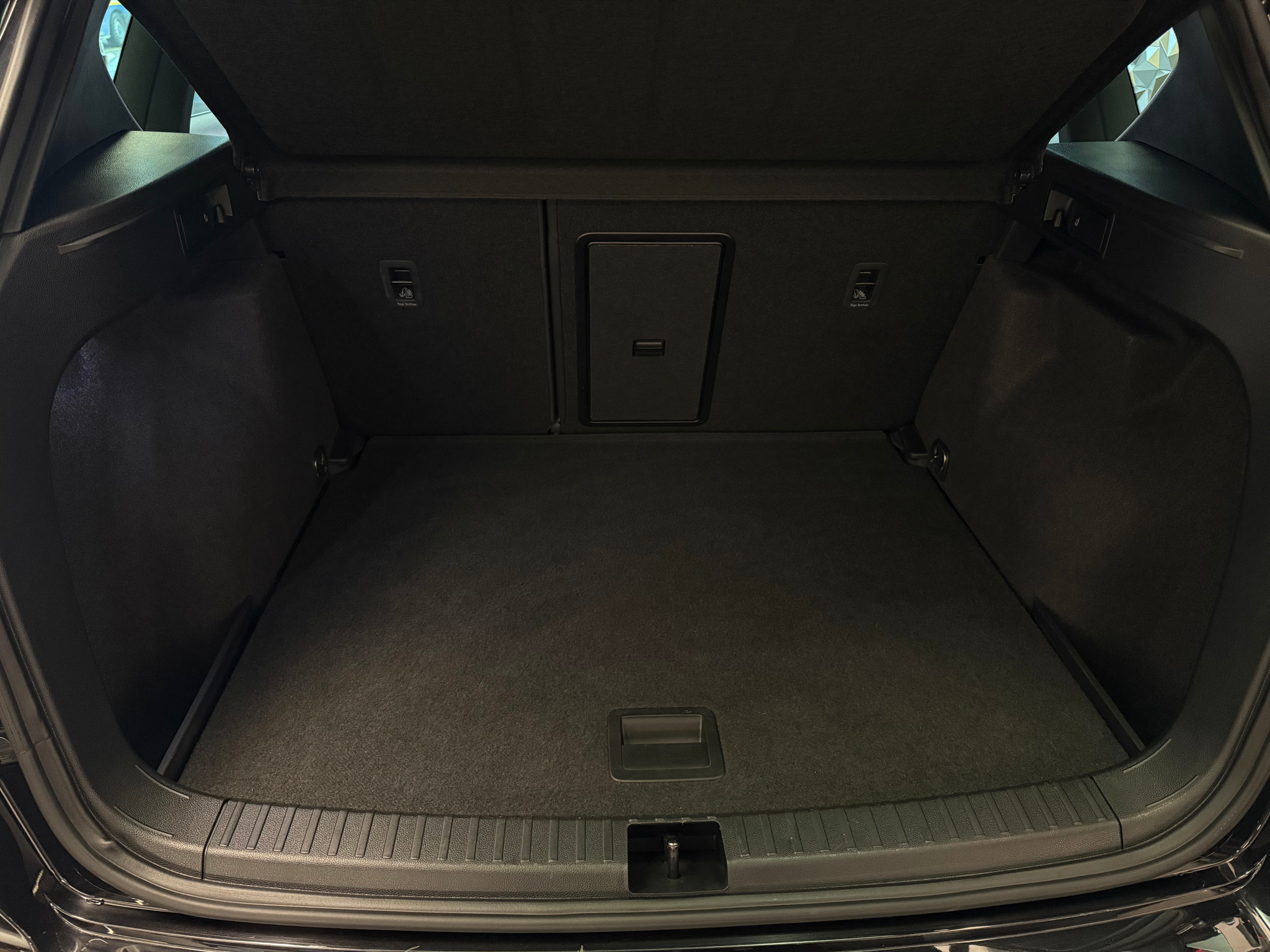 listing desktop thumbnail image 8