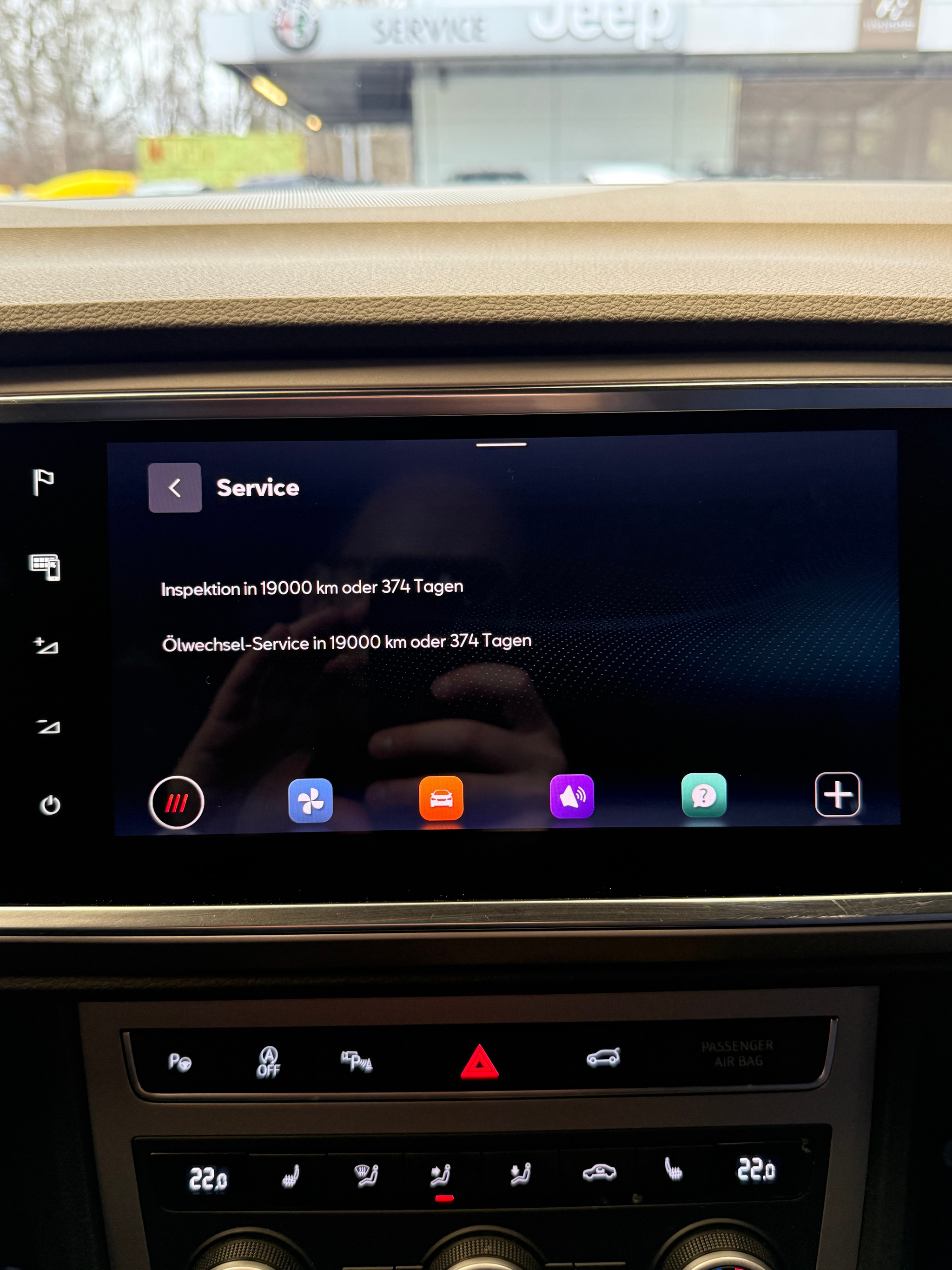 listing desktop thumbnail image 15