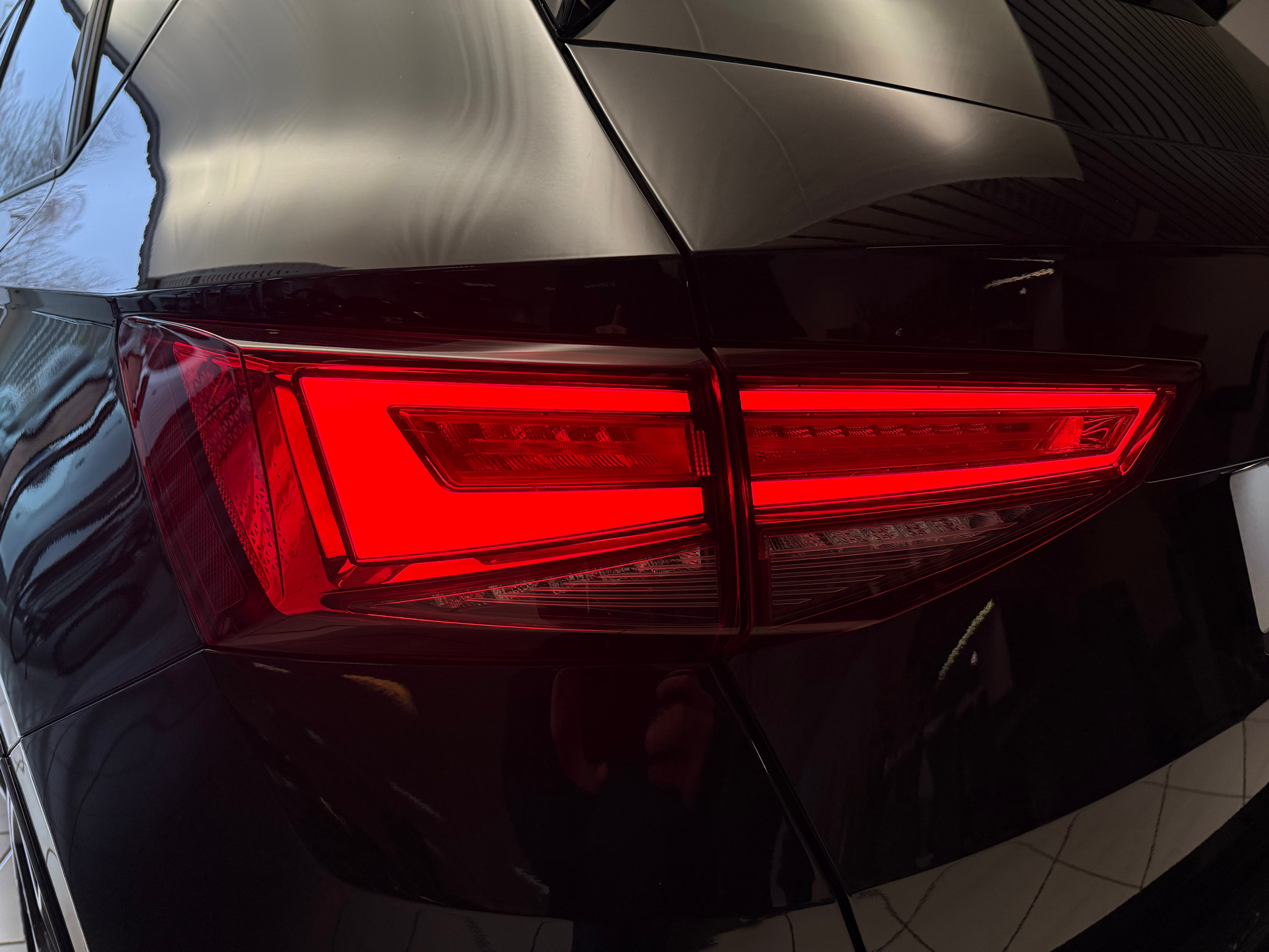 listing desktop thumbnail image 21