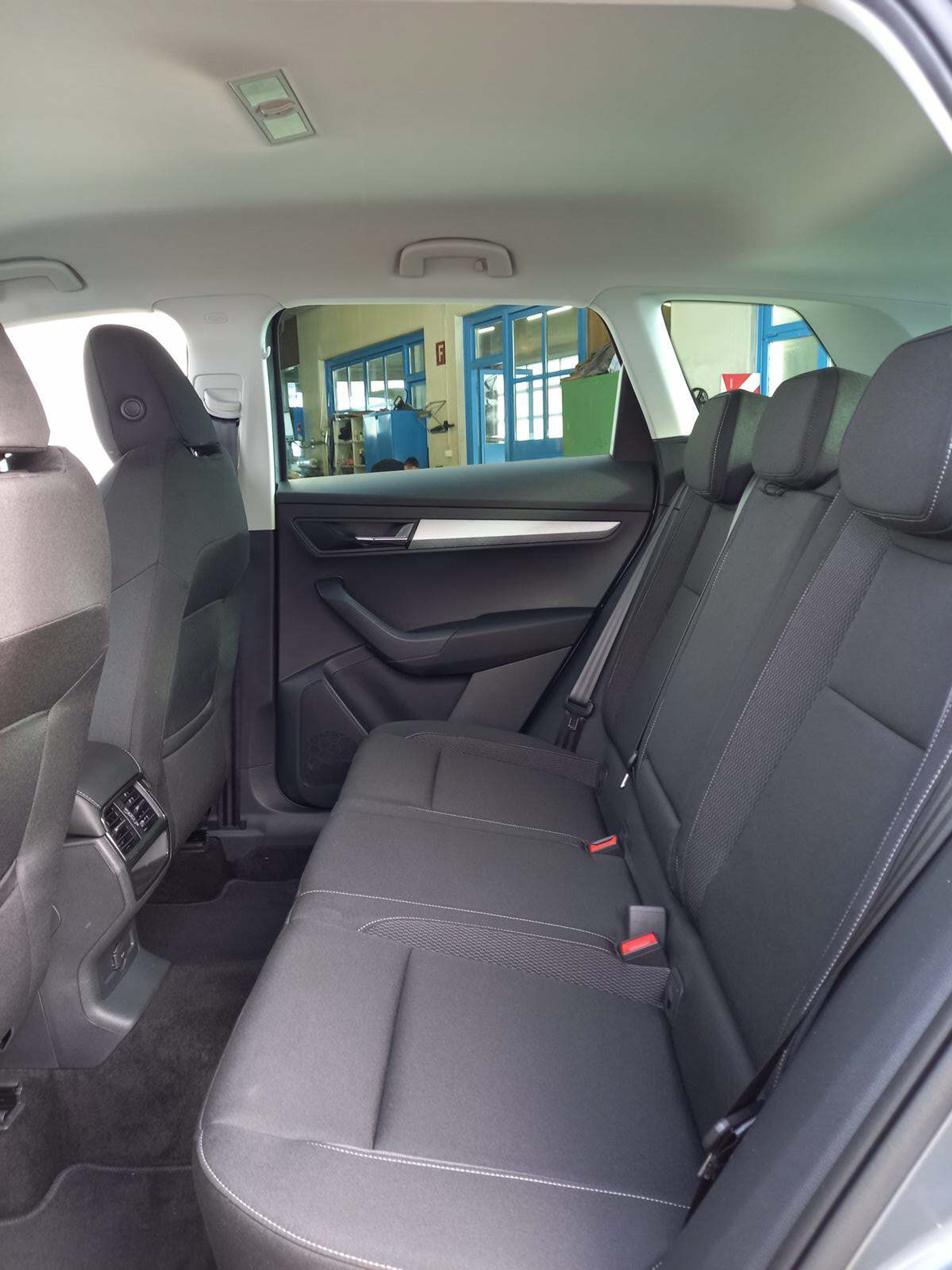 listing desktop thumbnail image 12