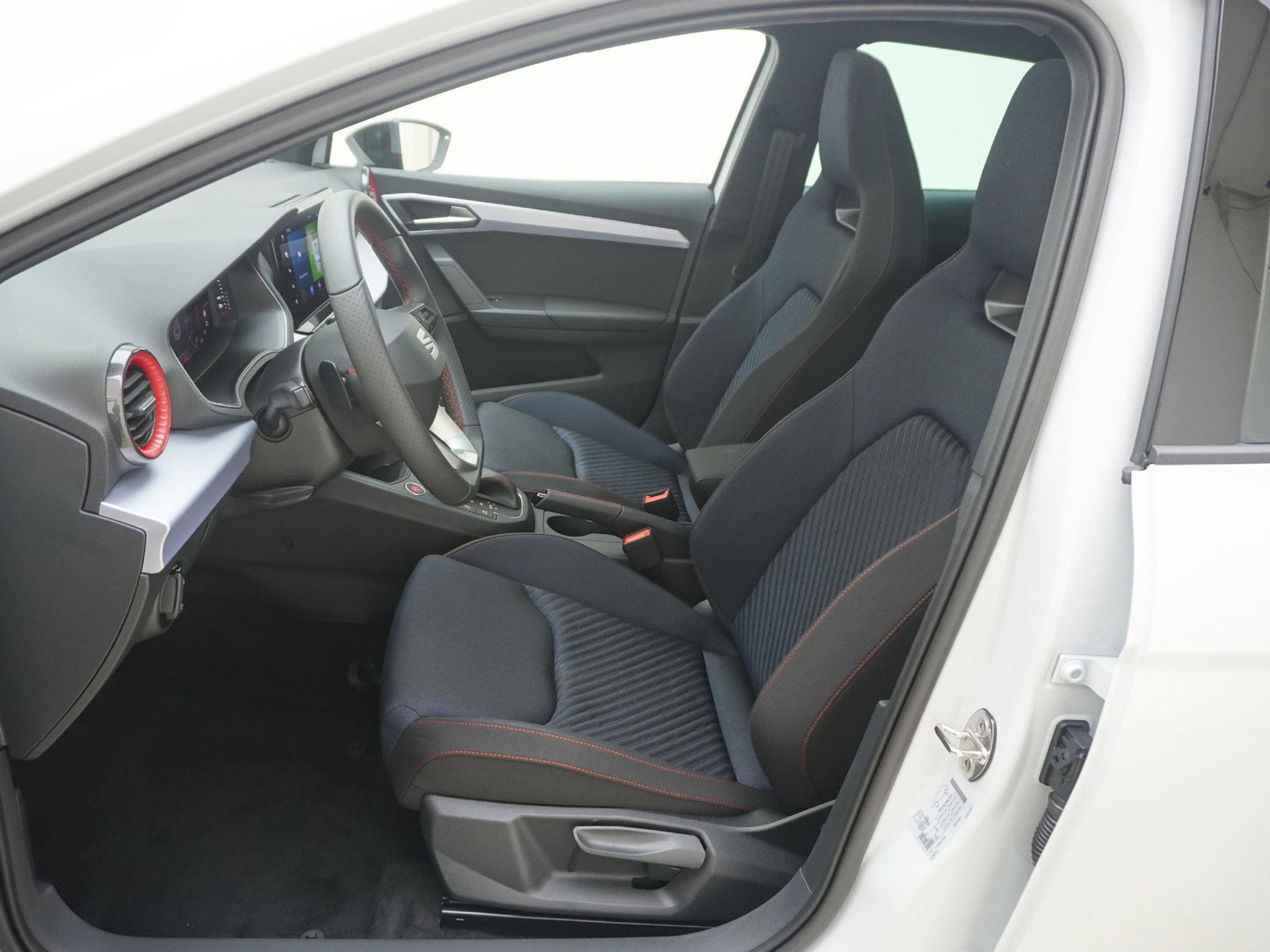 listing desktop thumbnail image 12