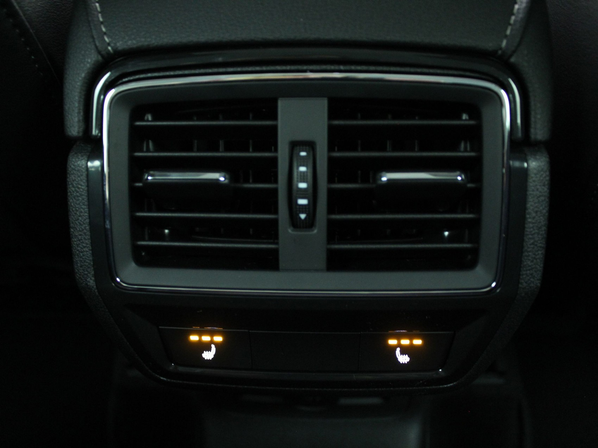 listing desktop thumbnail image 19