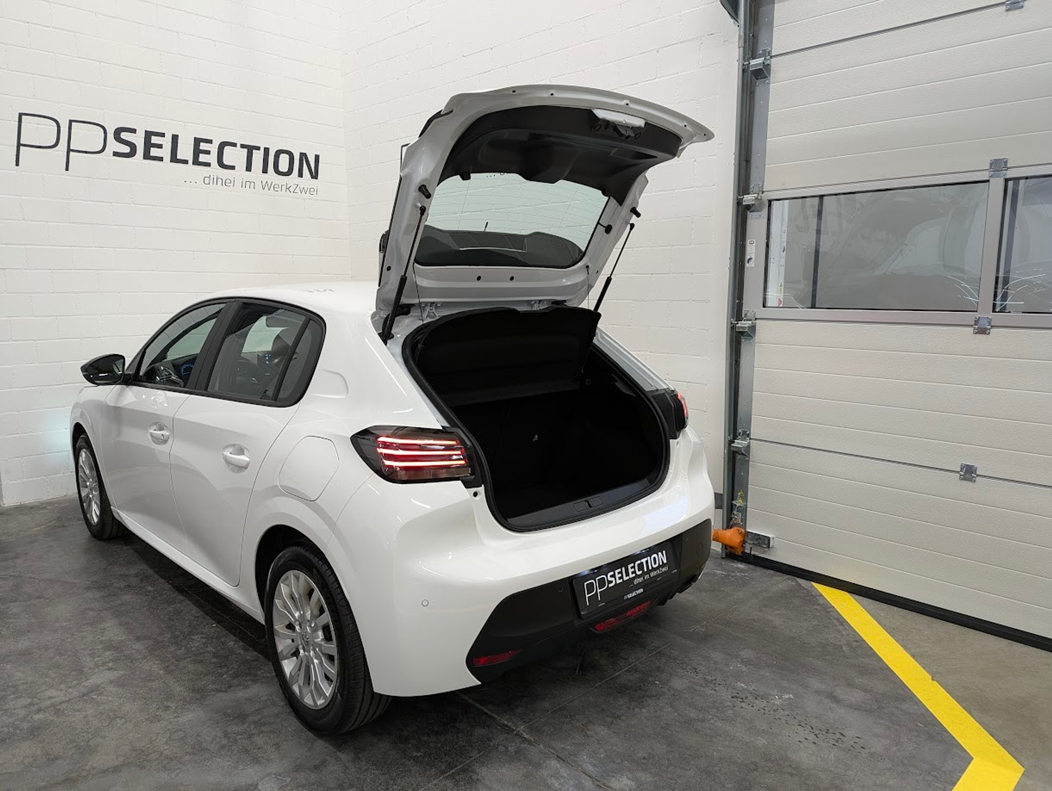 listing desktop thumbnail image 29