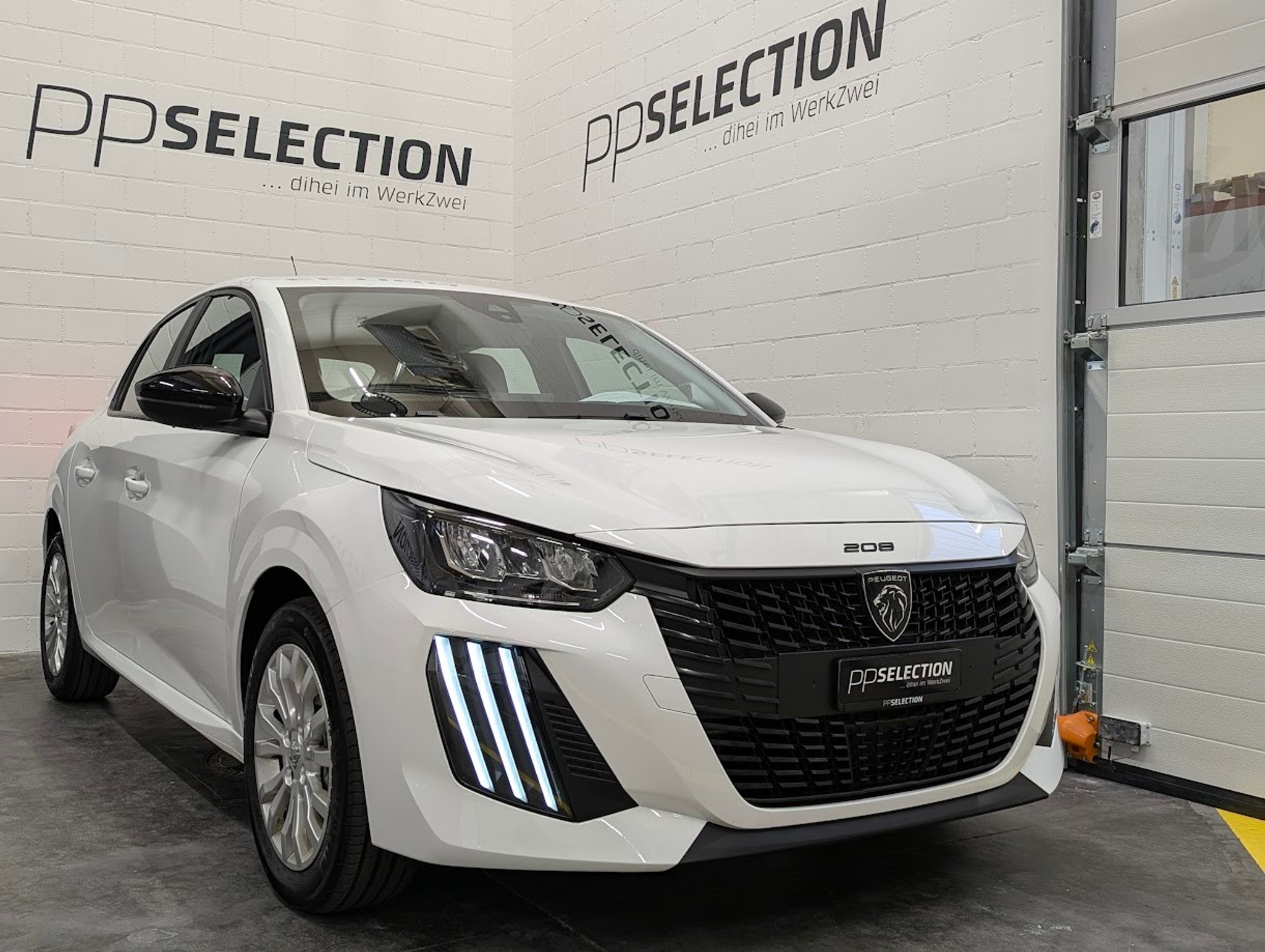 listing desktop thumbnail image 0