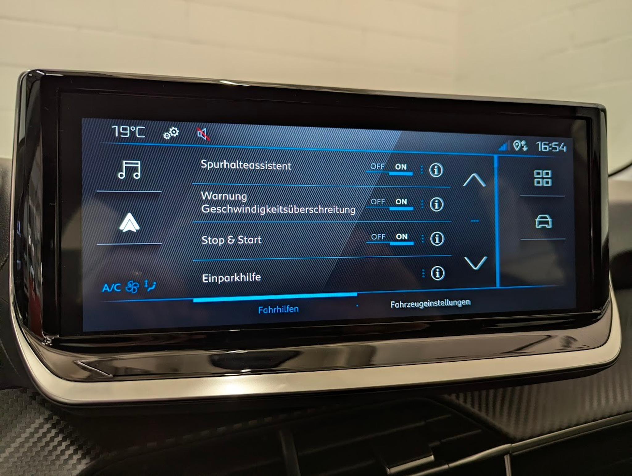 listing desktop thumbnail image 16