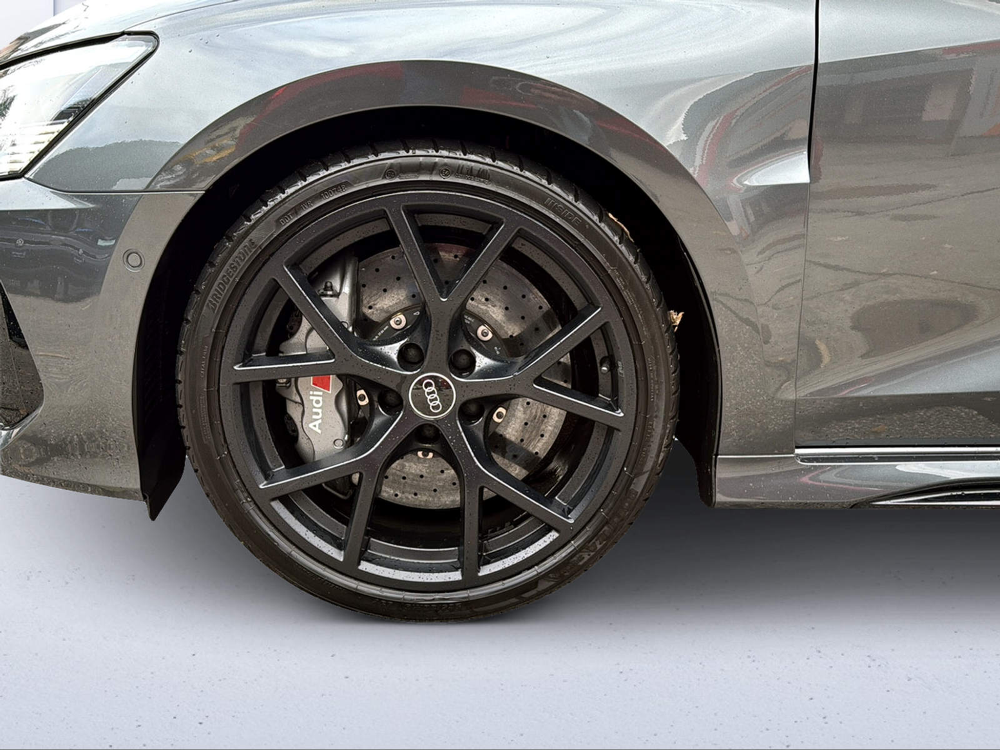 listing desktop thumbnail image 14