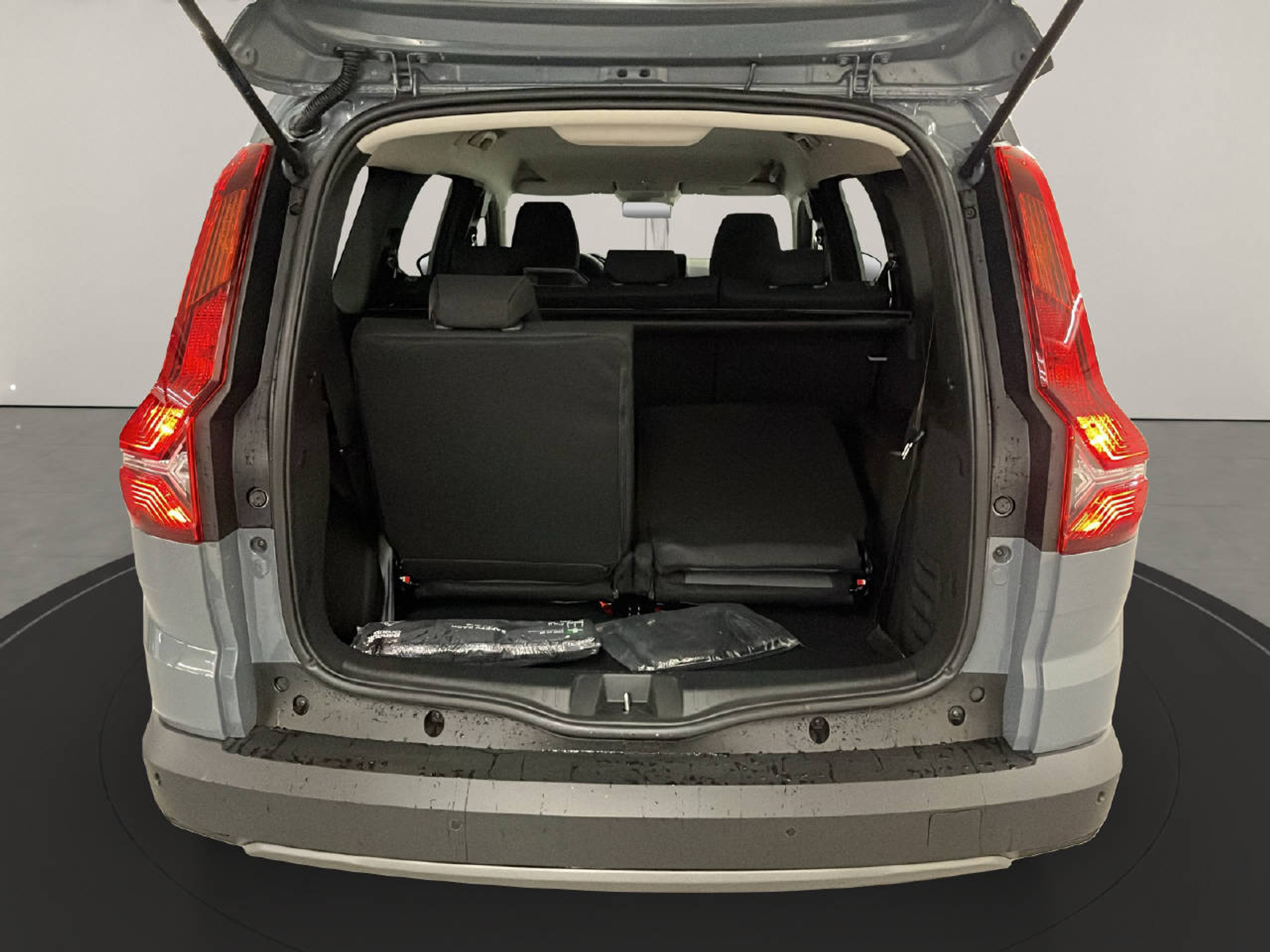 listing desktop thumbnail image 12