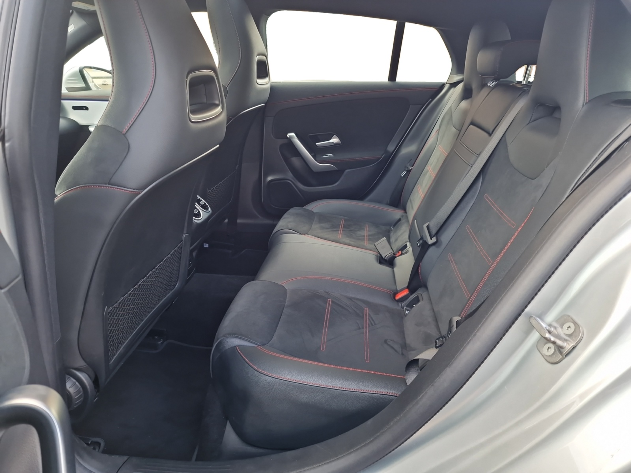 listing desktop thumbnail image 23