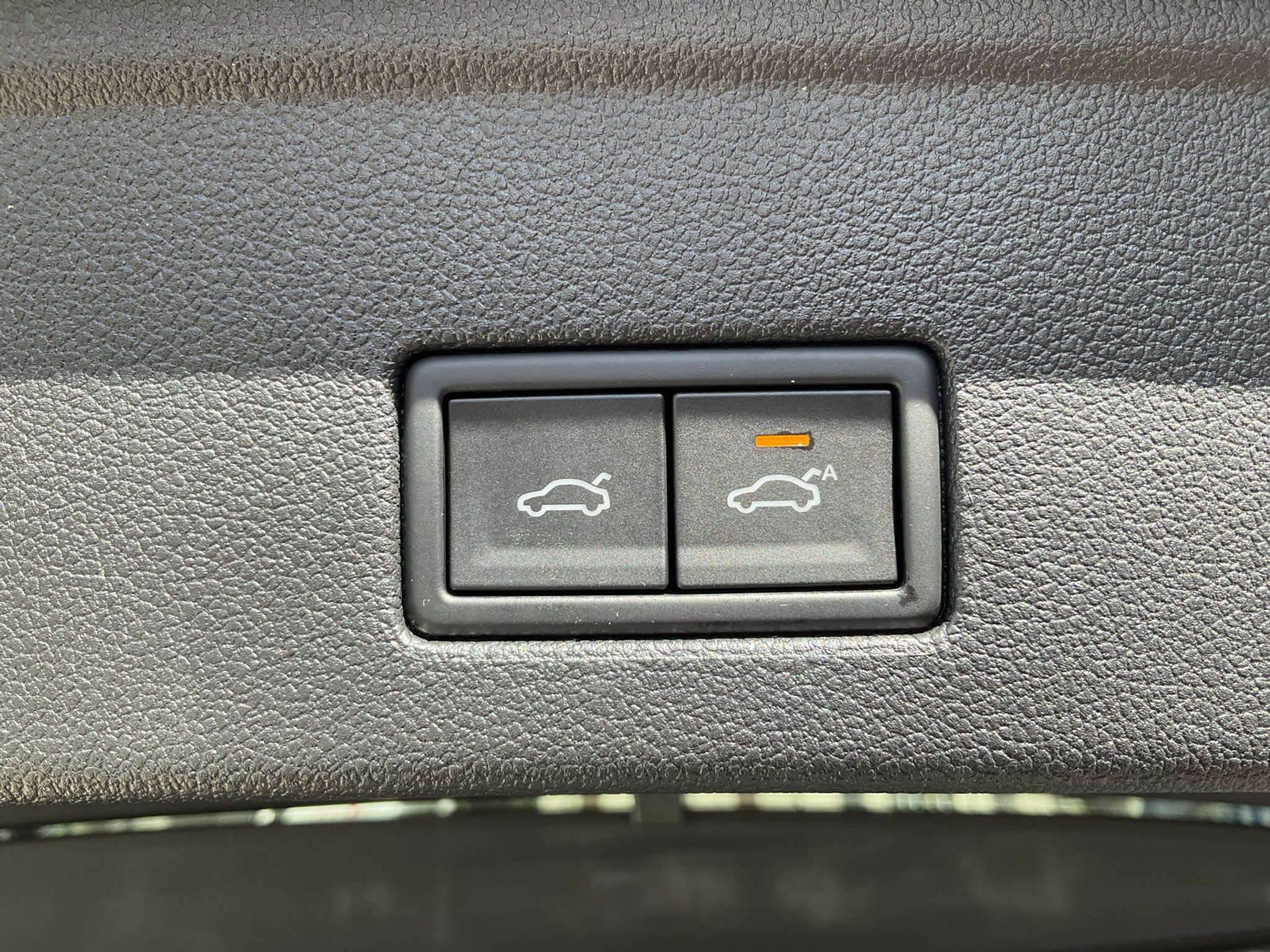 listing desktop thumbnail image 24