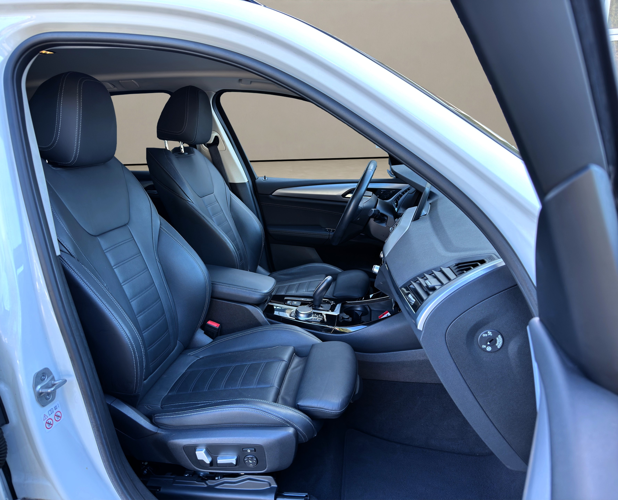 listing desktop thumbnail image 9