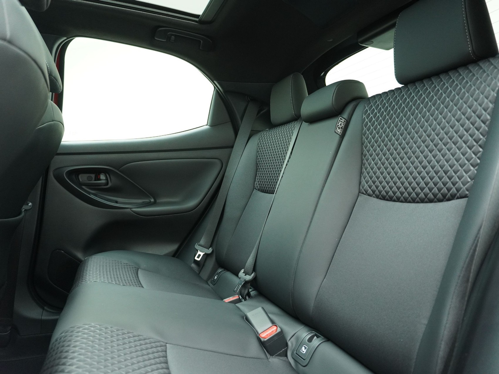 listing desktop thumbnail image 8