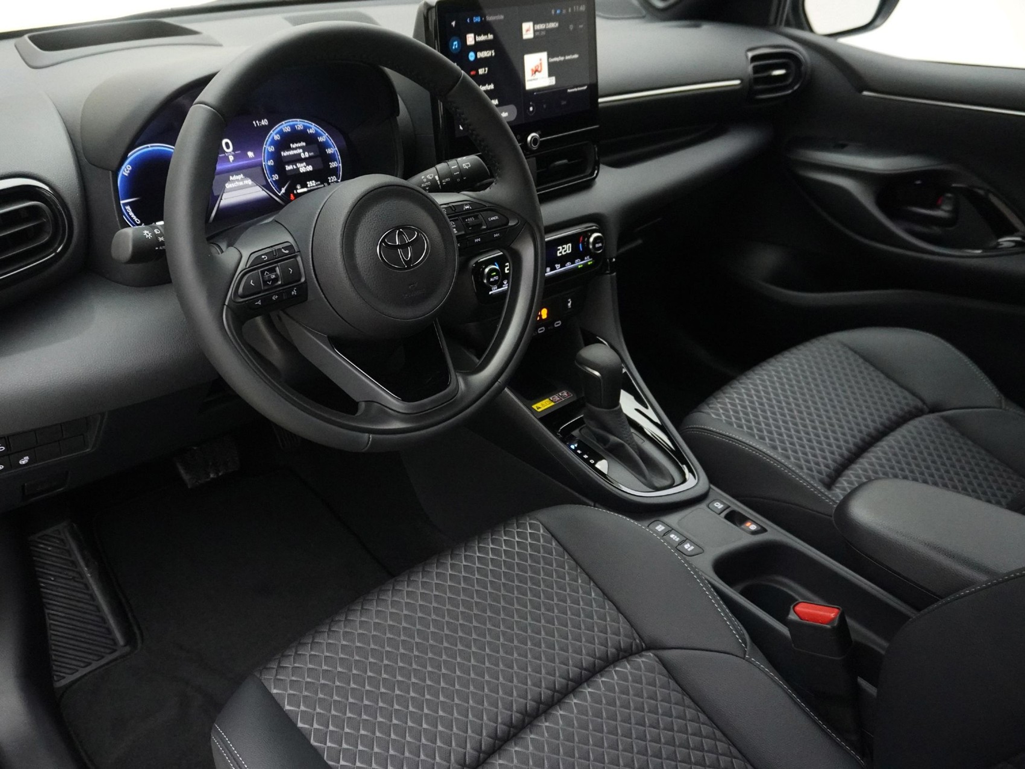 listing desktop thumbnail image 6