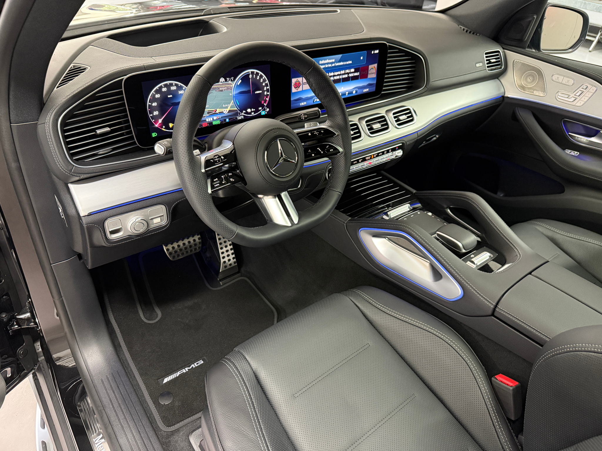 listing desktop thumbnail image 6