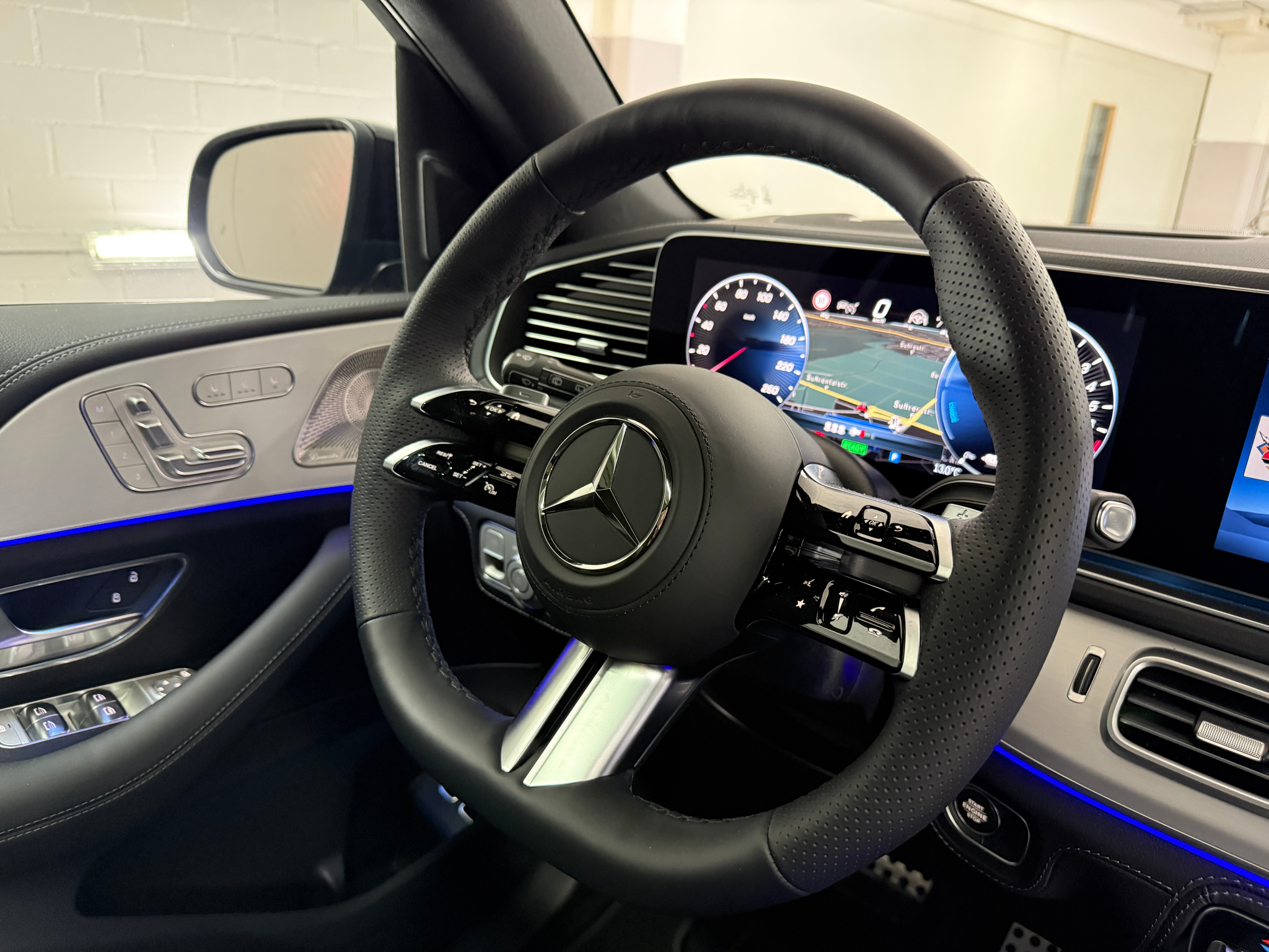 listing desktop thumbnail image 13