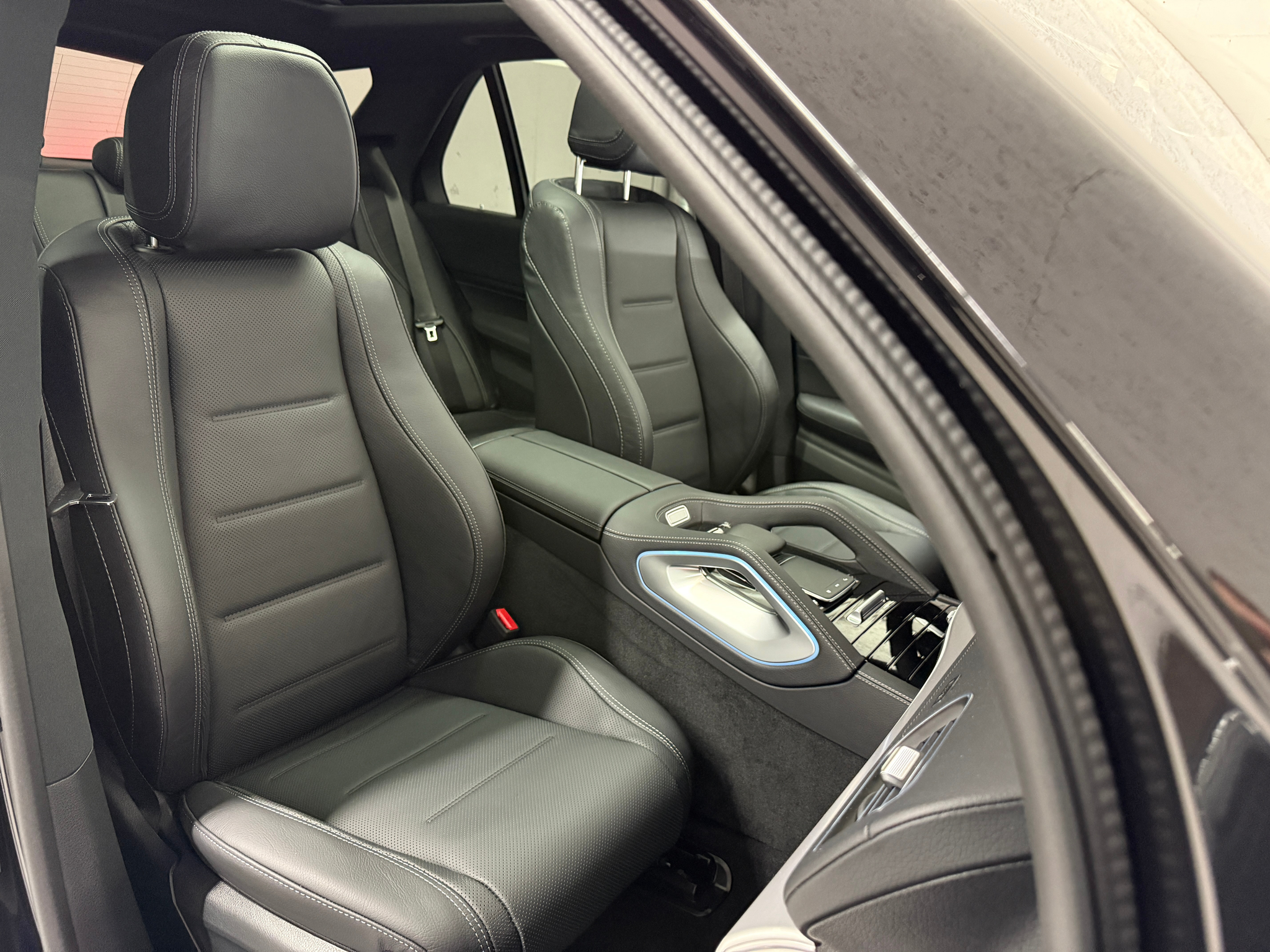 listing desktop thumbnail image 9