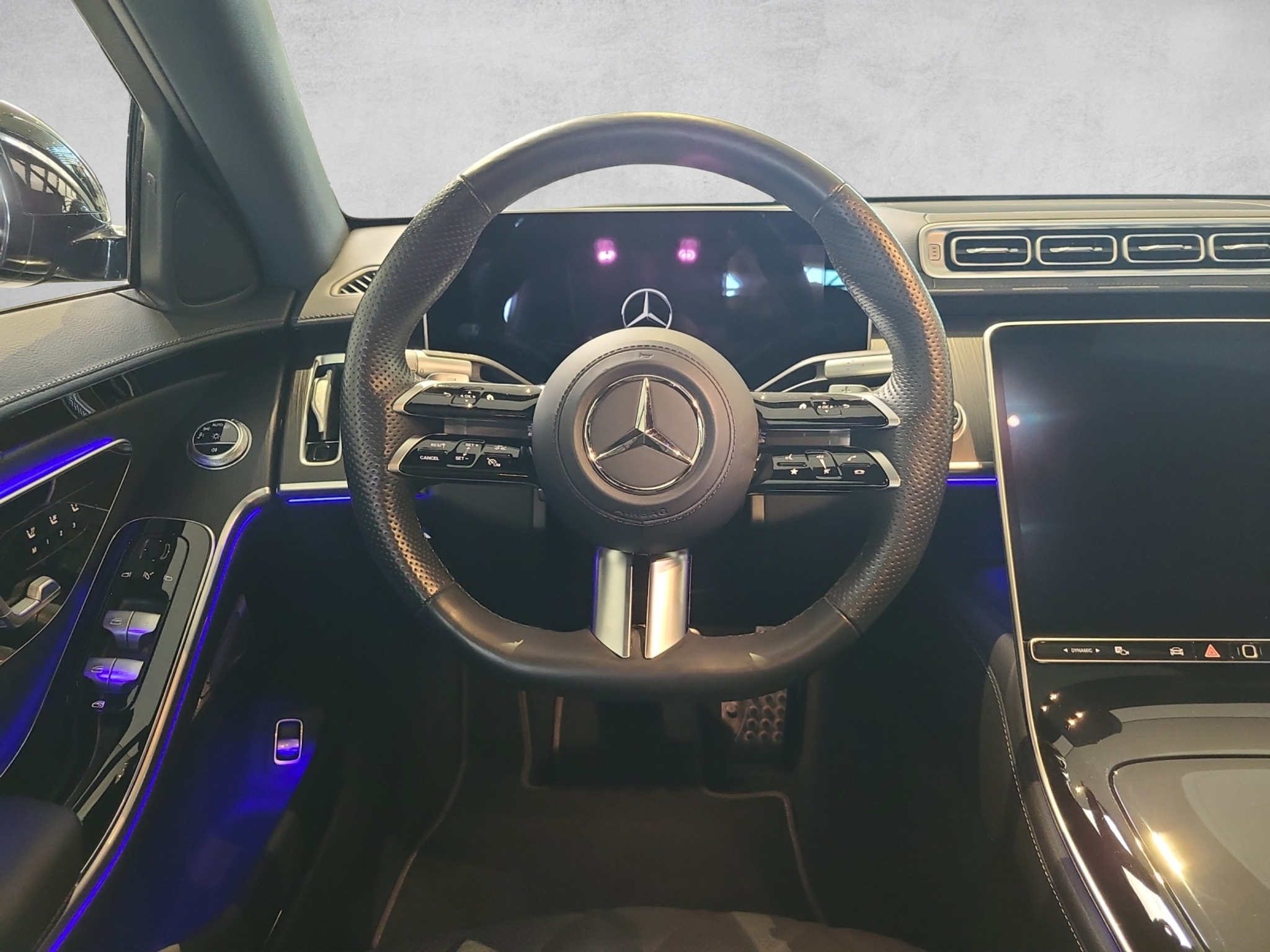 listing desktop thumbnail image 12