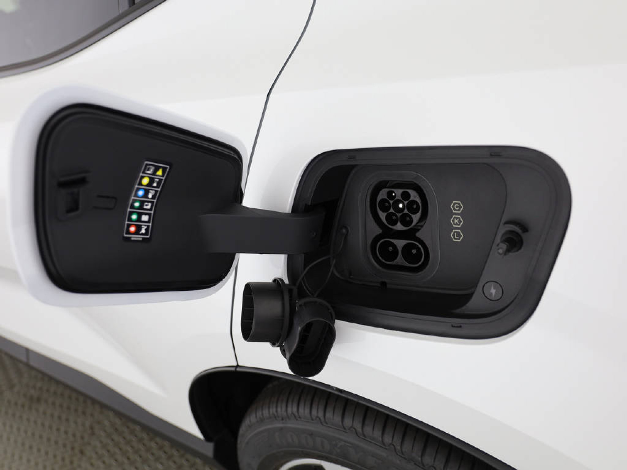 listing desktop thumbnail image 15