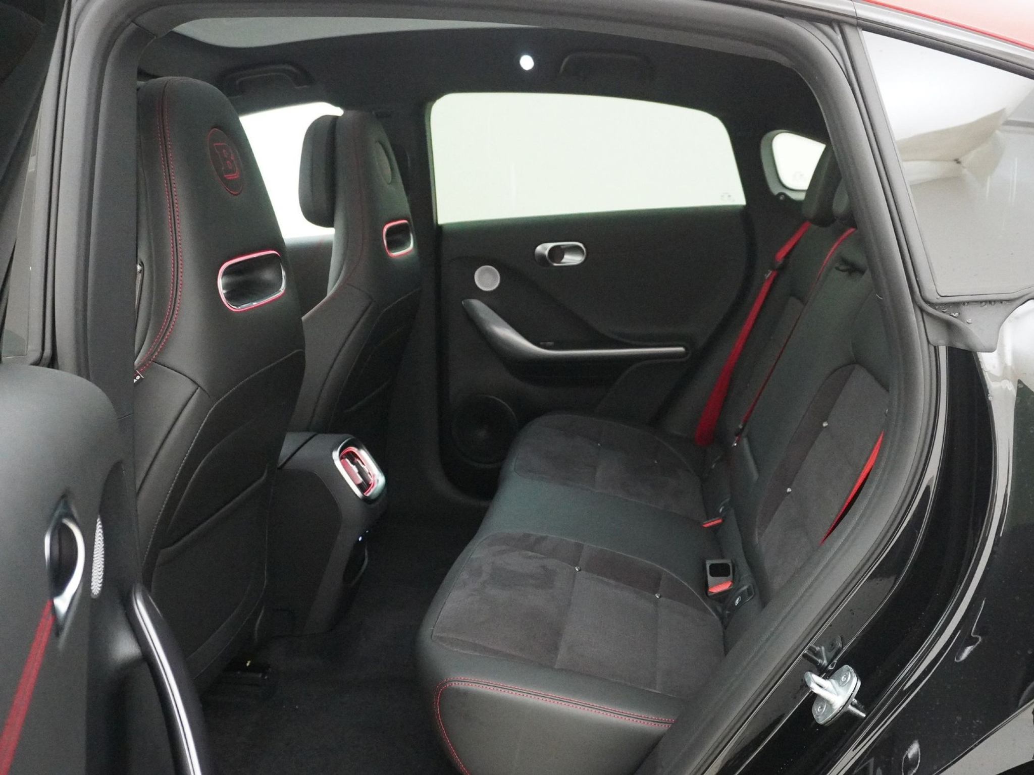 listing desktop thumbnail image 15