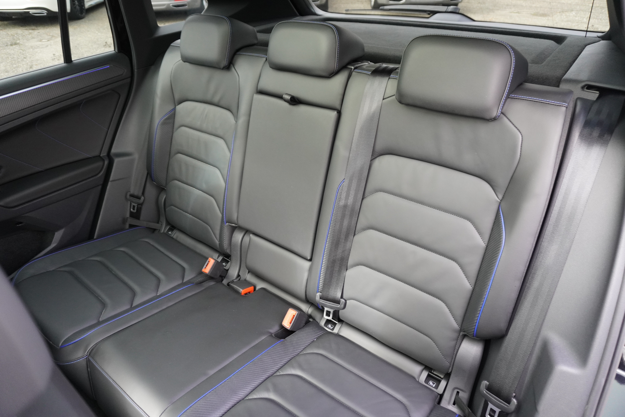 listing desktop thumbnail image 13