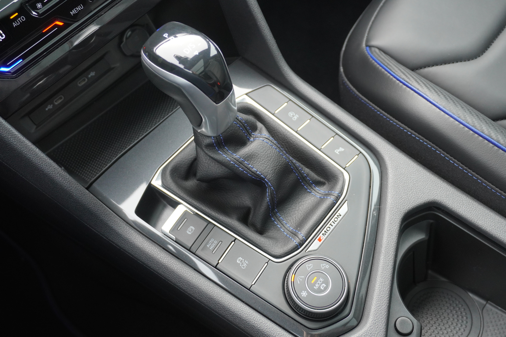 listing desktop thumbnail image 17