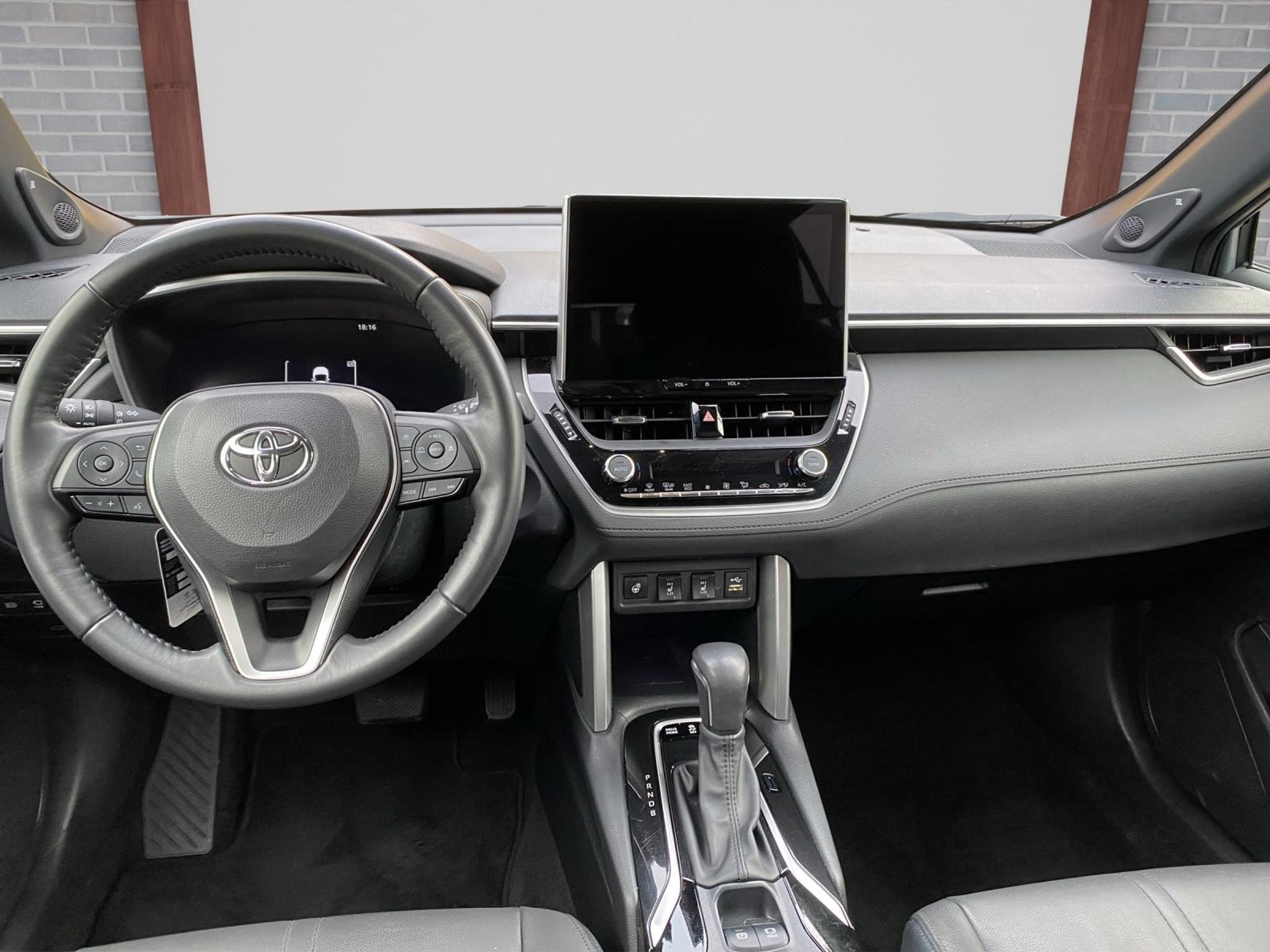 listing desktop thumbnail image 6