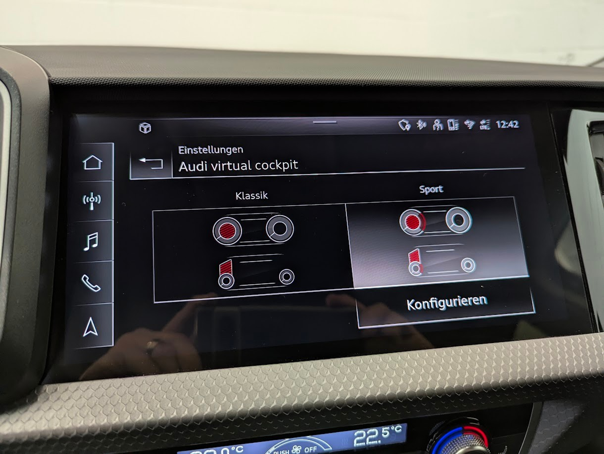 listing desktop thumbnail image 22