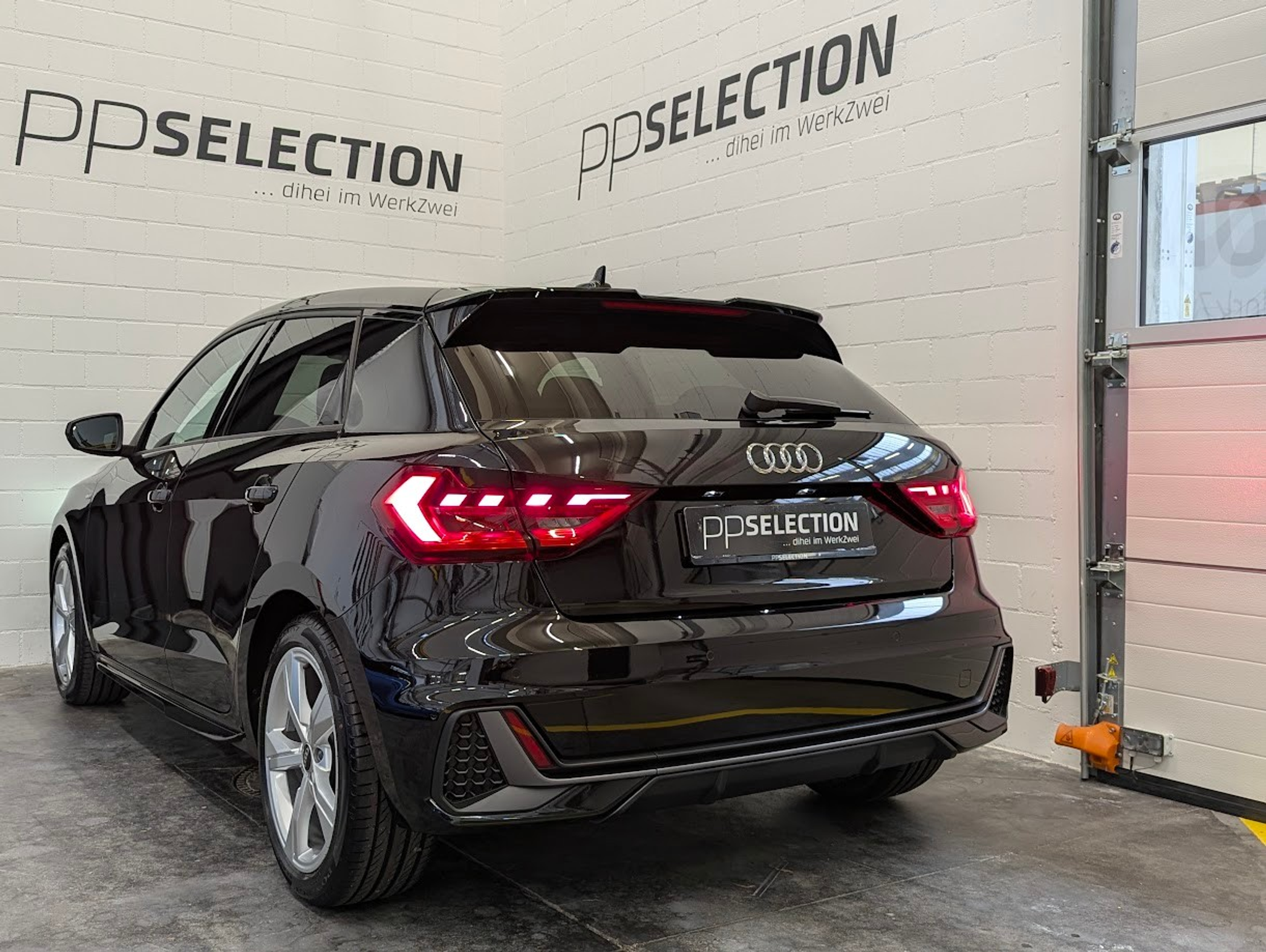 listing desktop thumbnail image 31