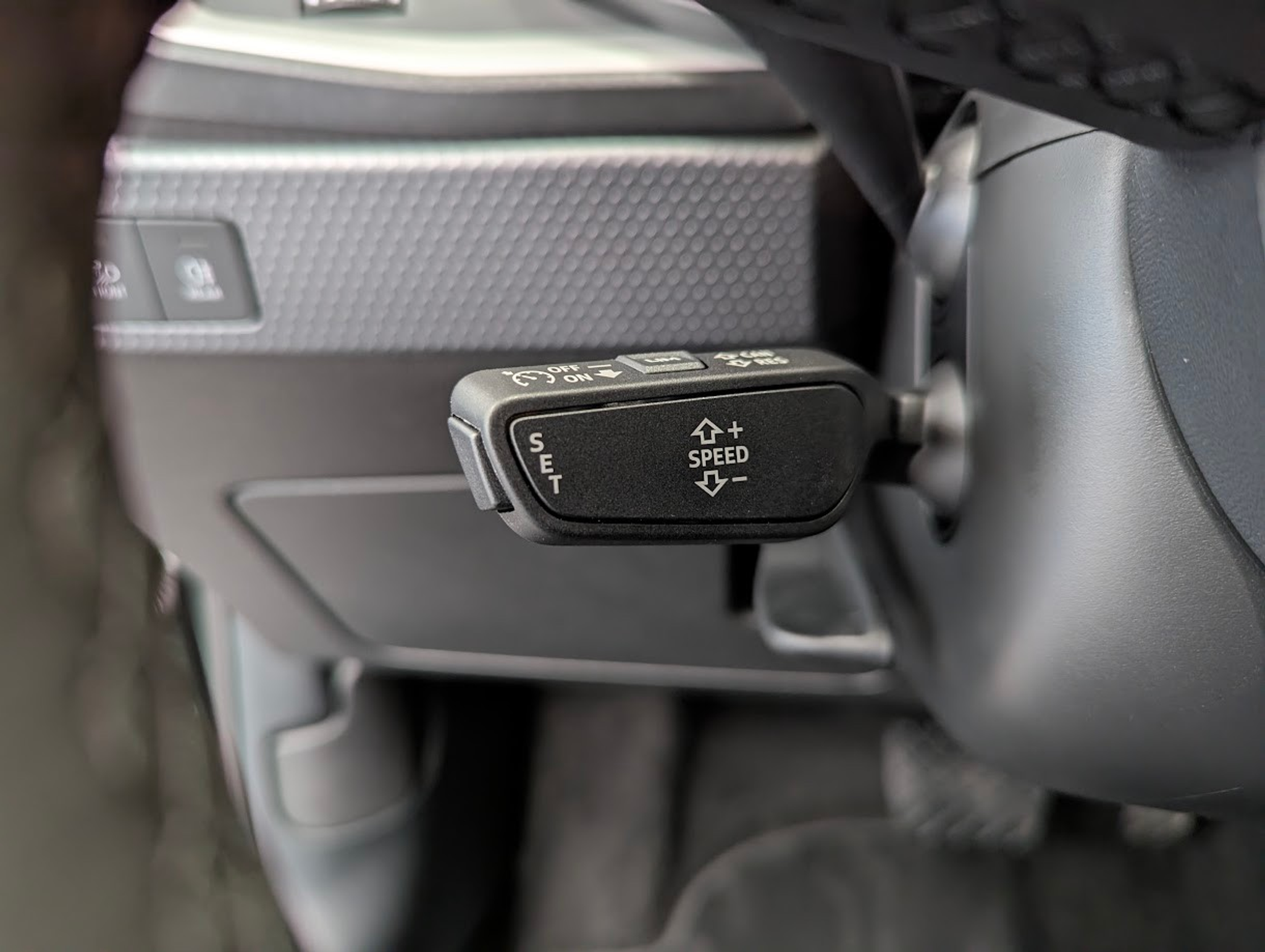 listing desktop thumbnail image 10