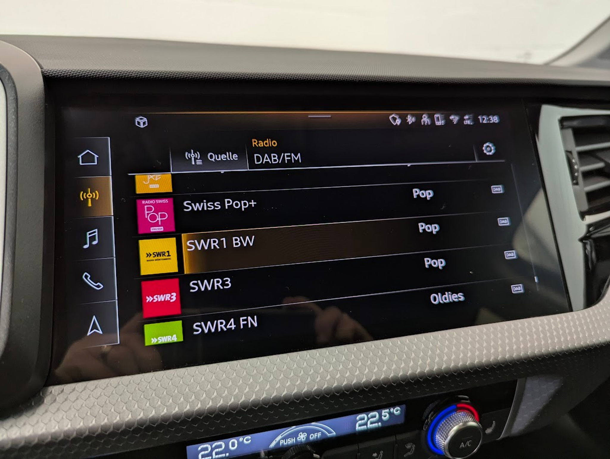 listing desktop thumbnail image 14