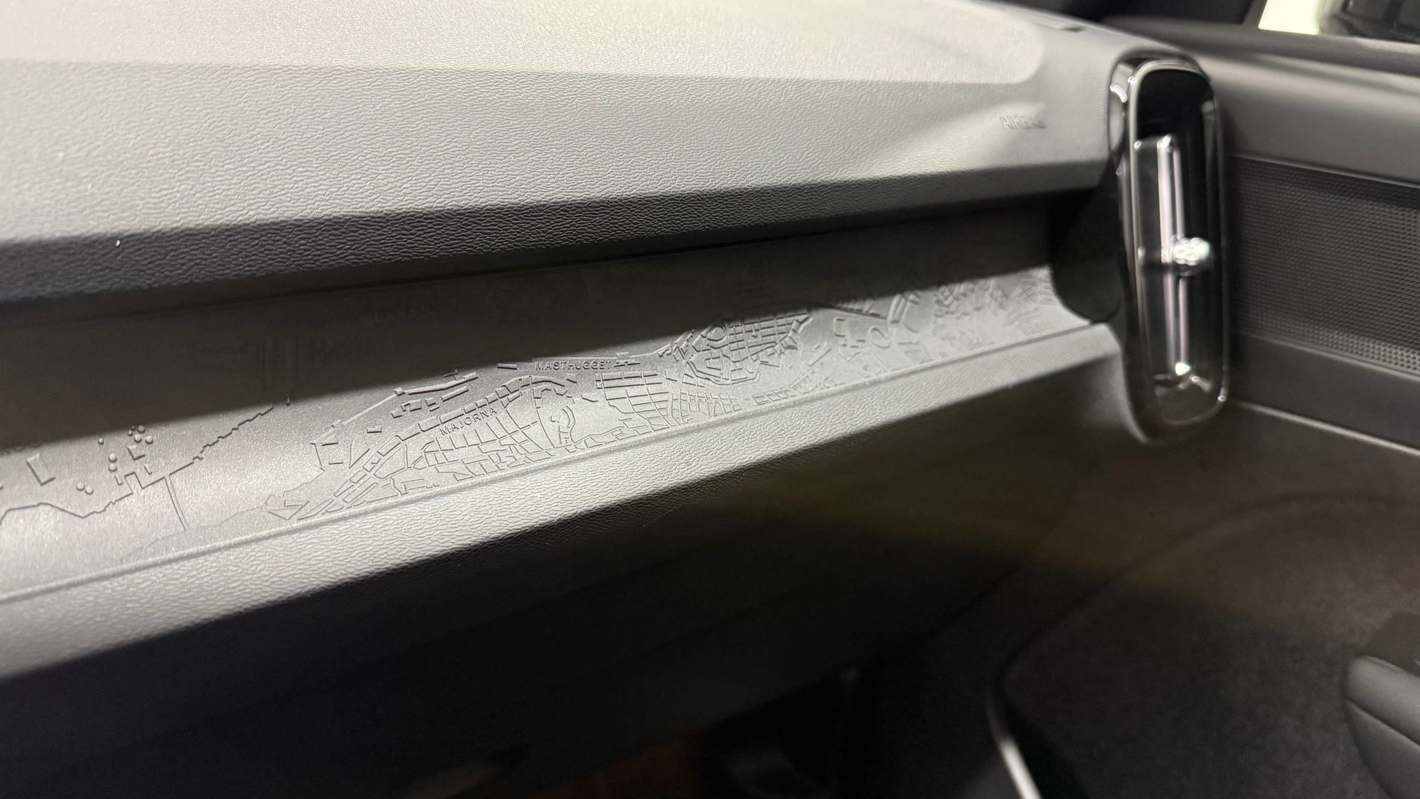 listing desktop thumbnail image 9