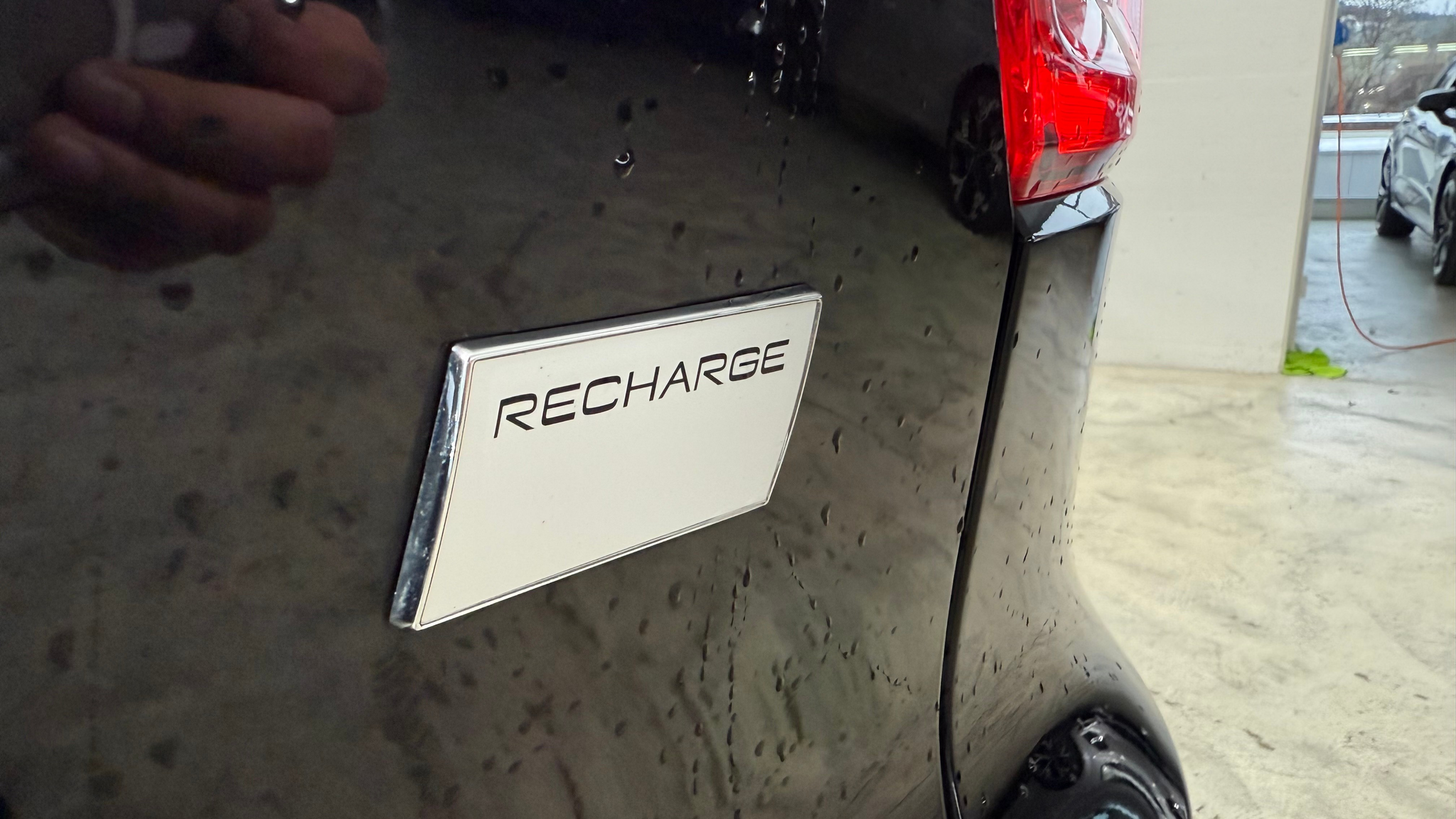 listing desktop thumbnail image 14