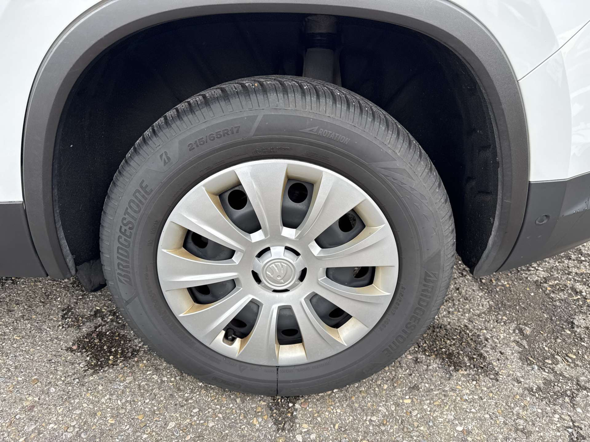 listing desktop thumbnail image 9