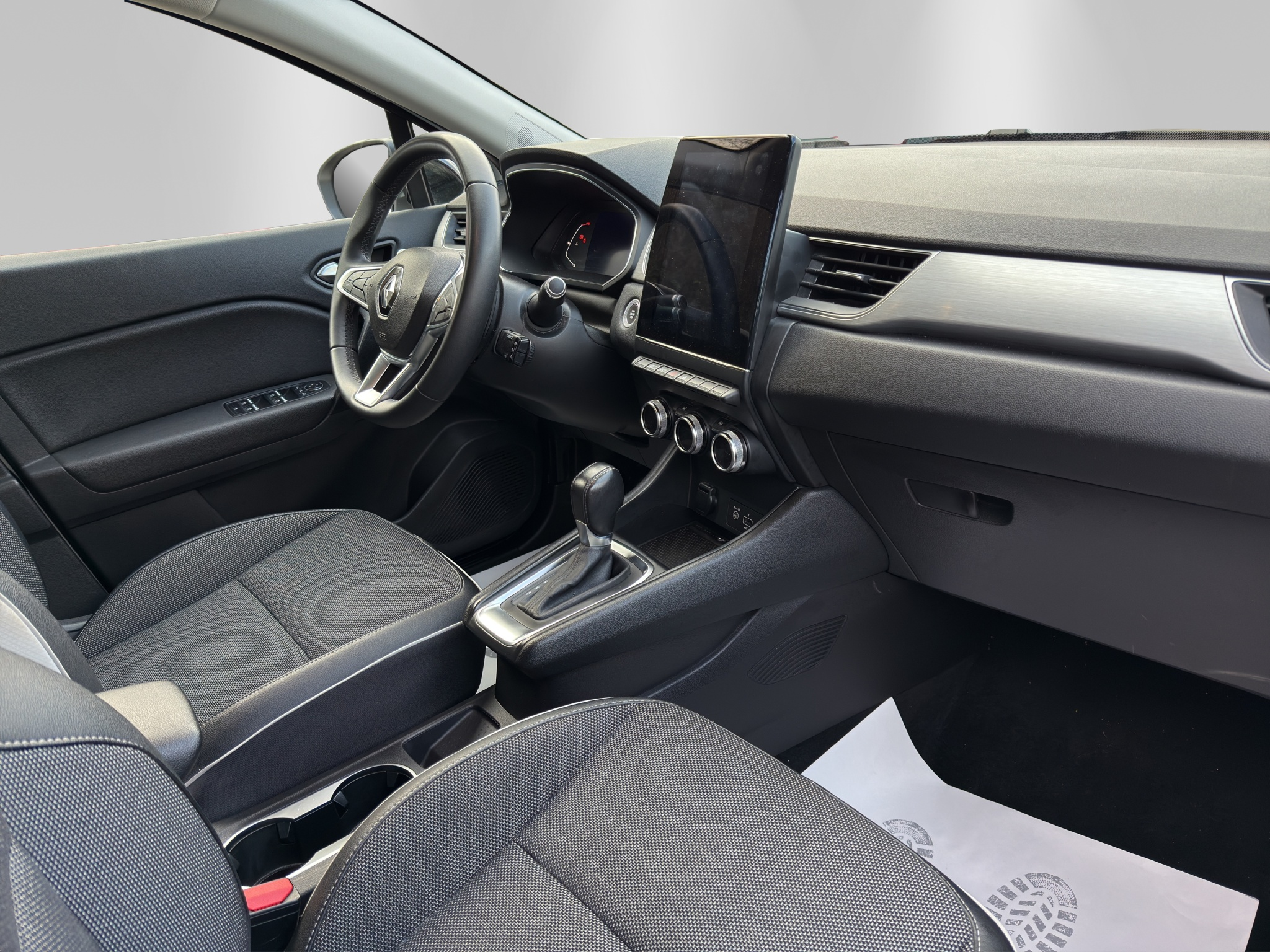 listing desktop thumbnail image 12