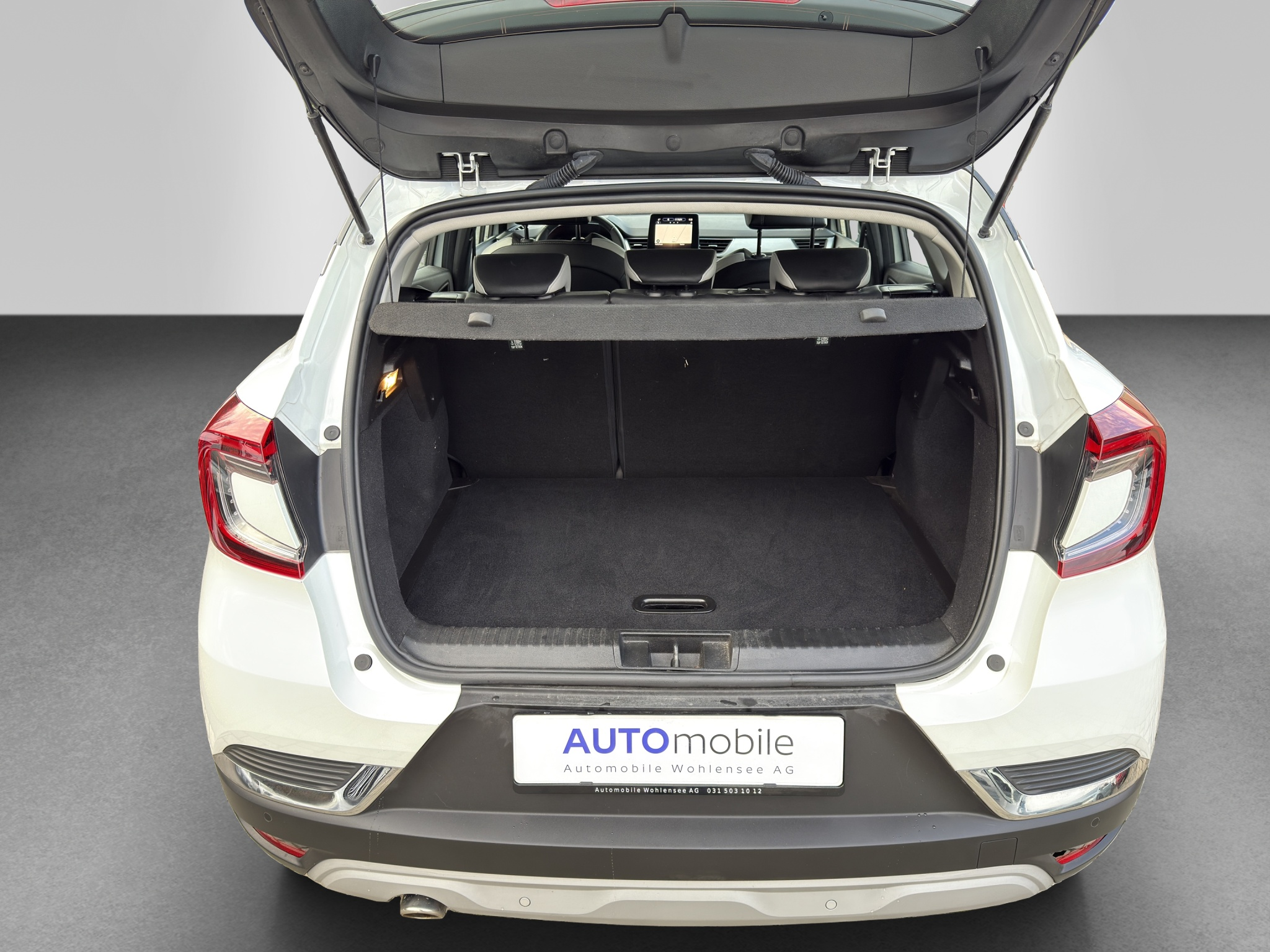 listing desktop thumbnail image 15