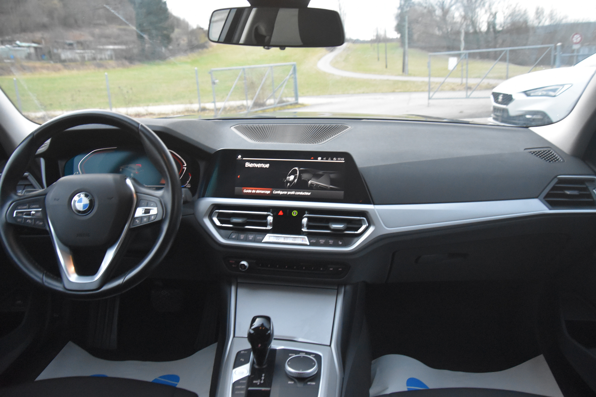 listing desktop thumbnail image 9