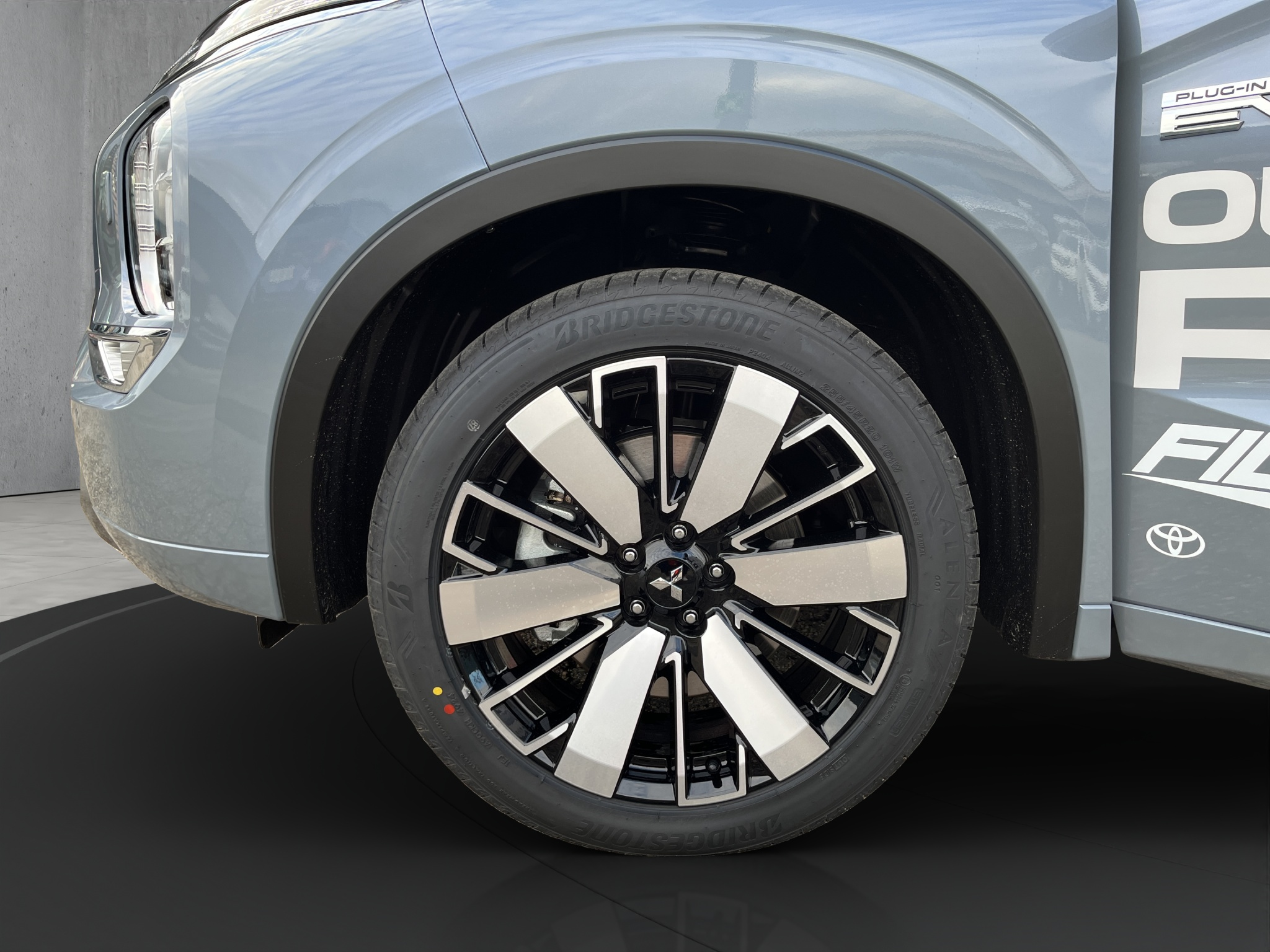 listing desktop thumbnail image 13