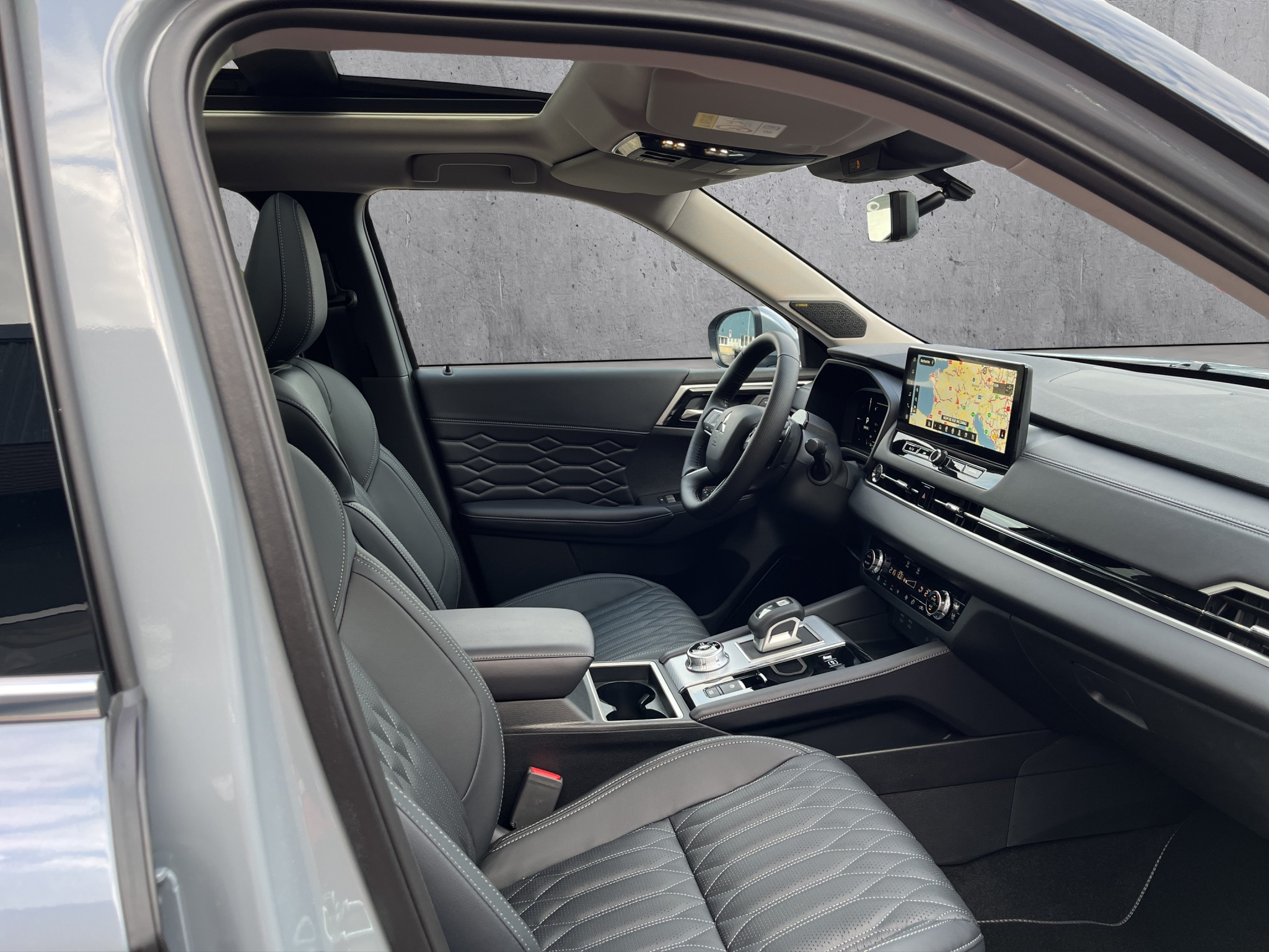 listing desktop thumbnail image 10