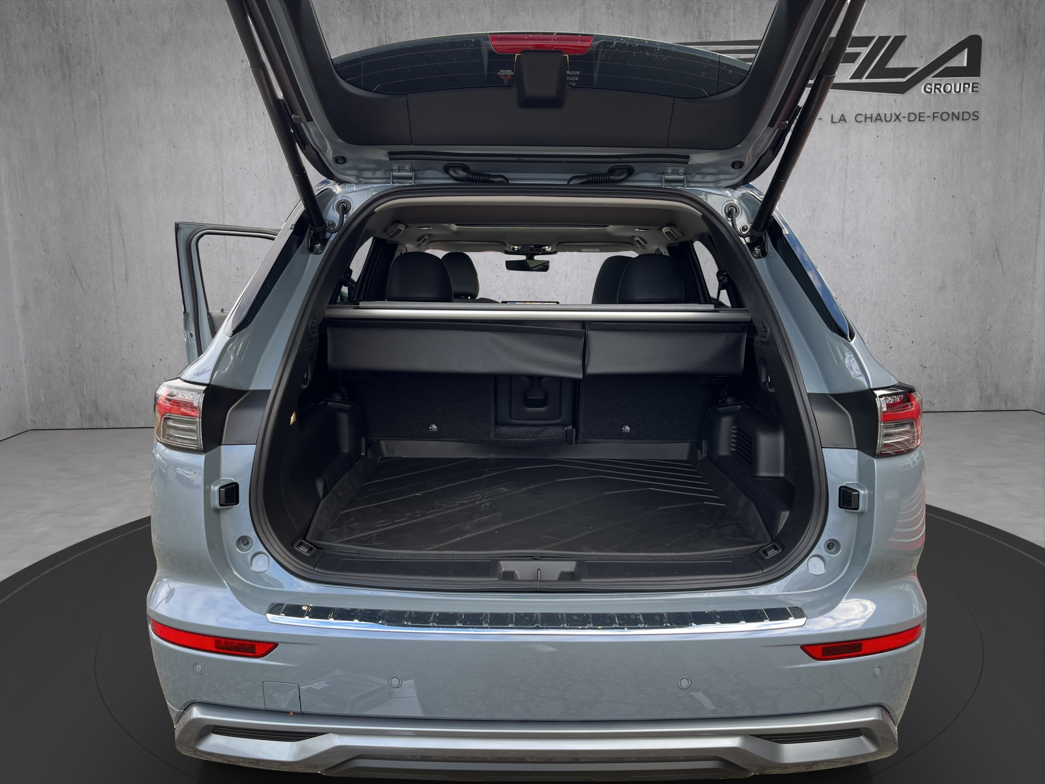 listing desktop thumbnail image 12