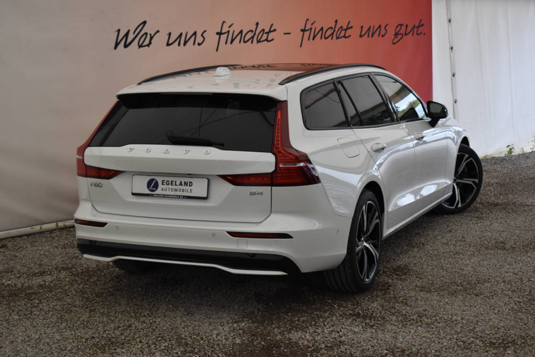 listing desktop thumbnail image 3