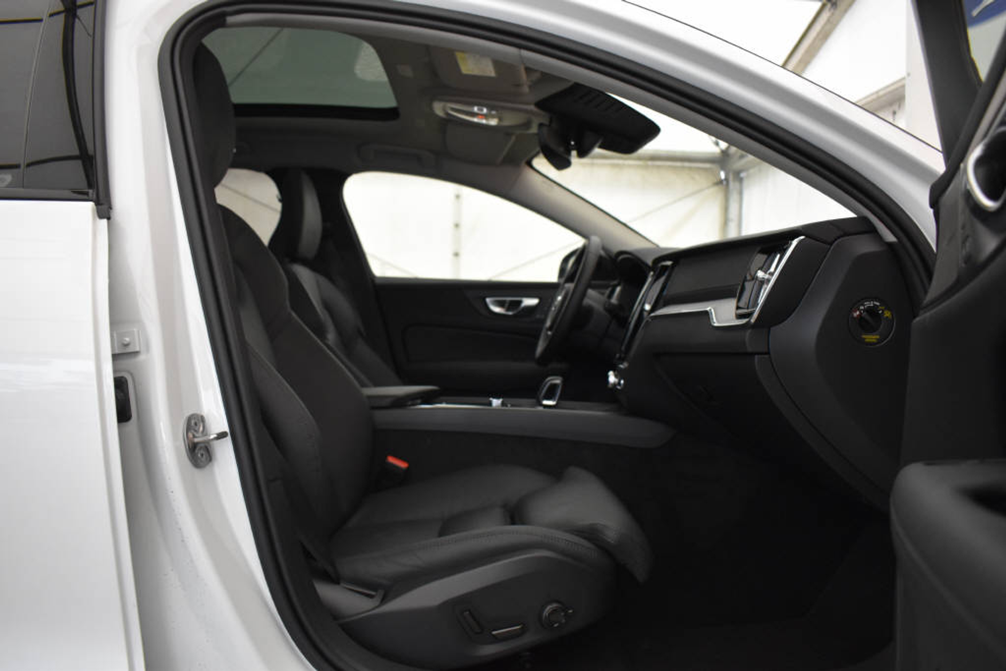 listing desktop thumbnail image 8